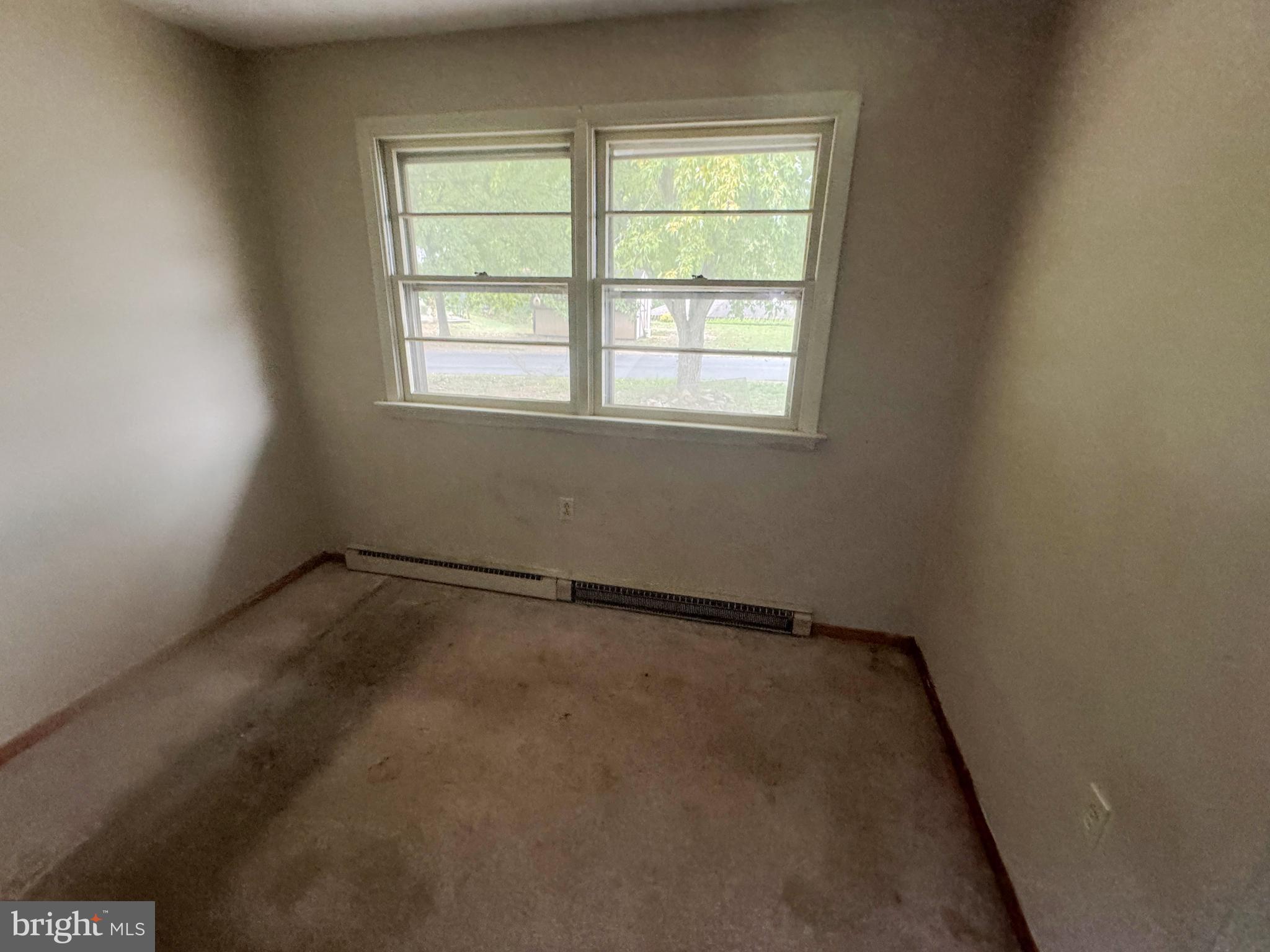 PERRY LAND - Residential