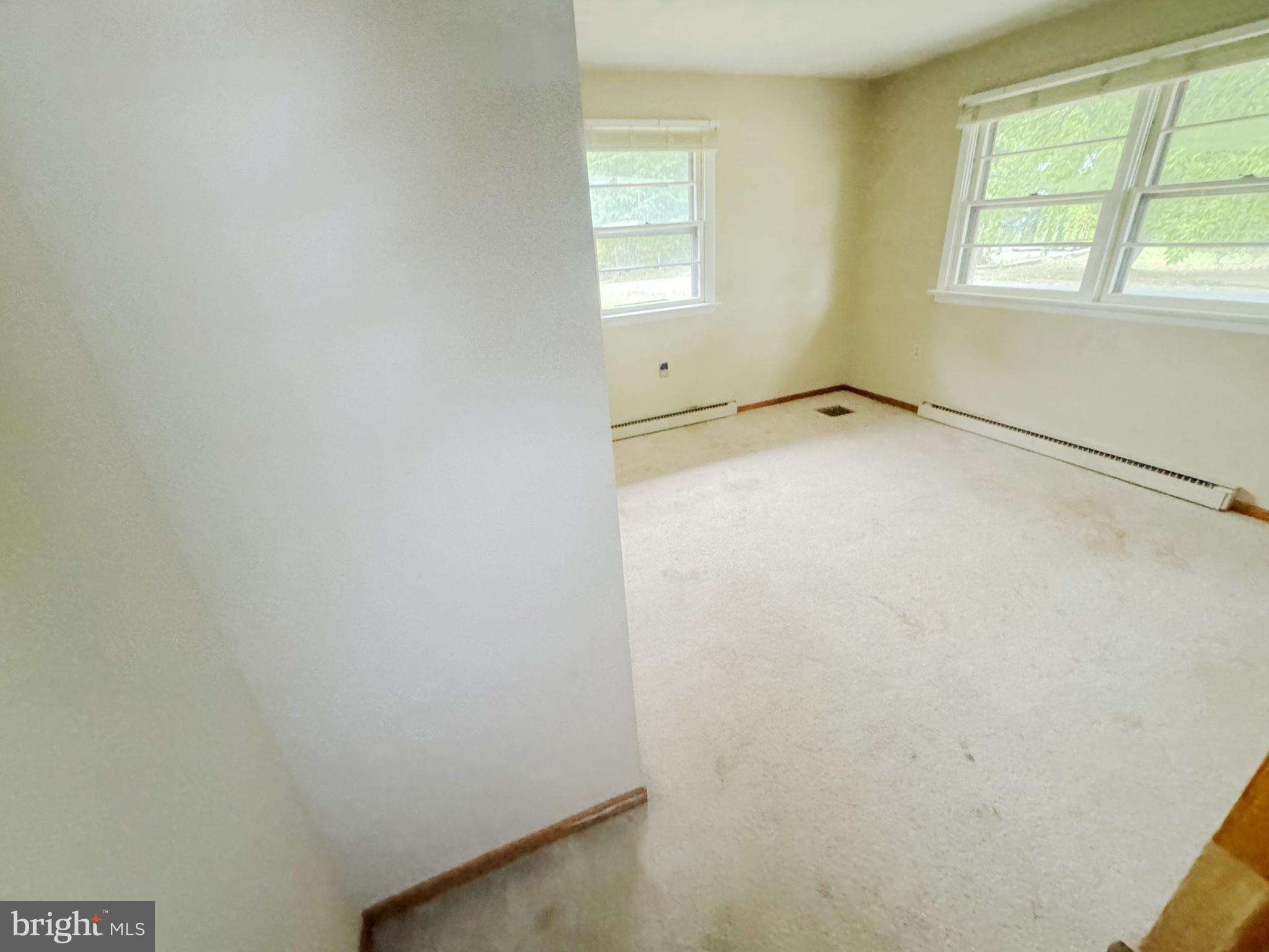 PERRY LAND - Residential