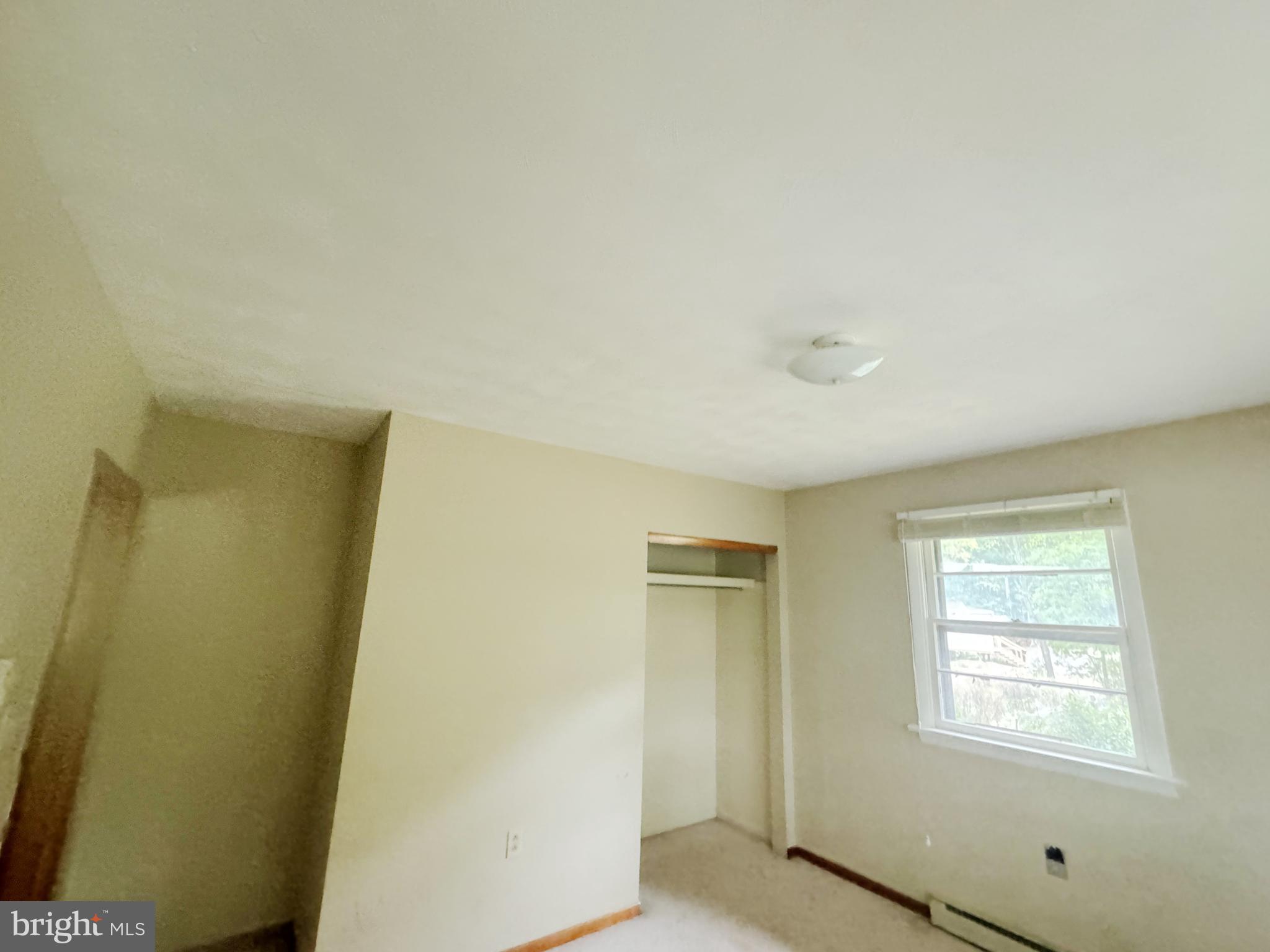 PERRY LAND - Residential