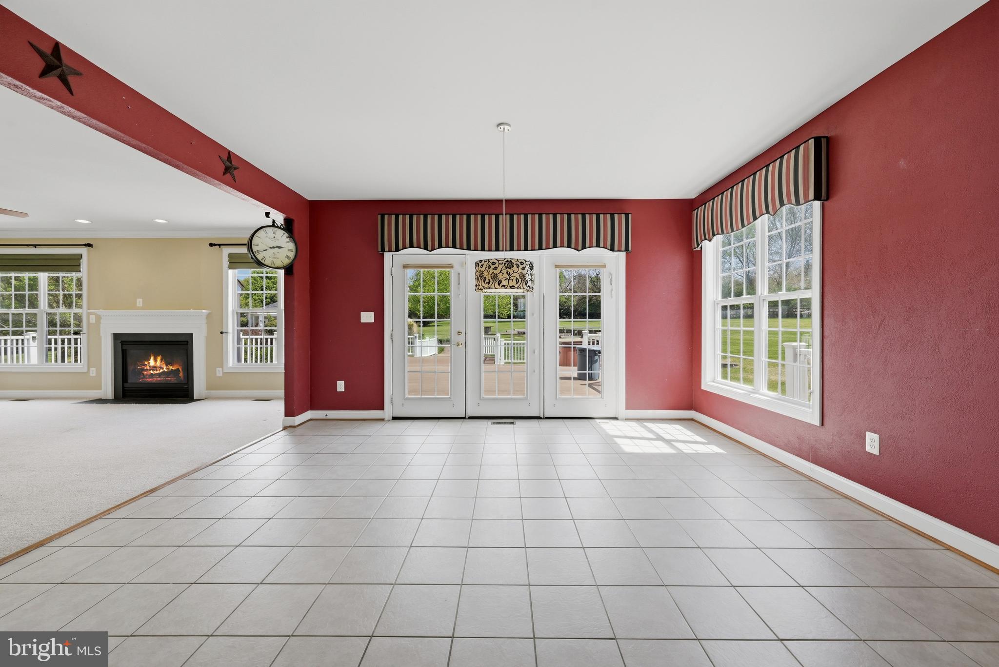 OAK KNOLL FARMS - Residential