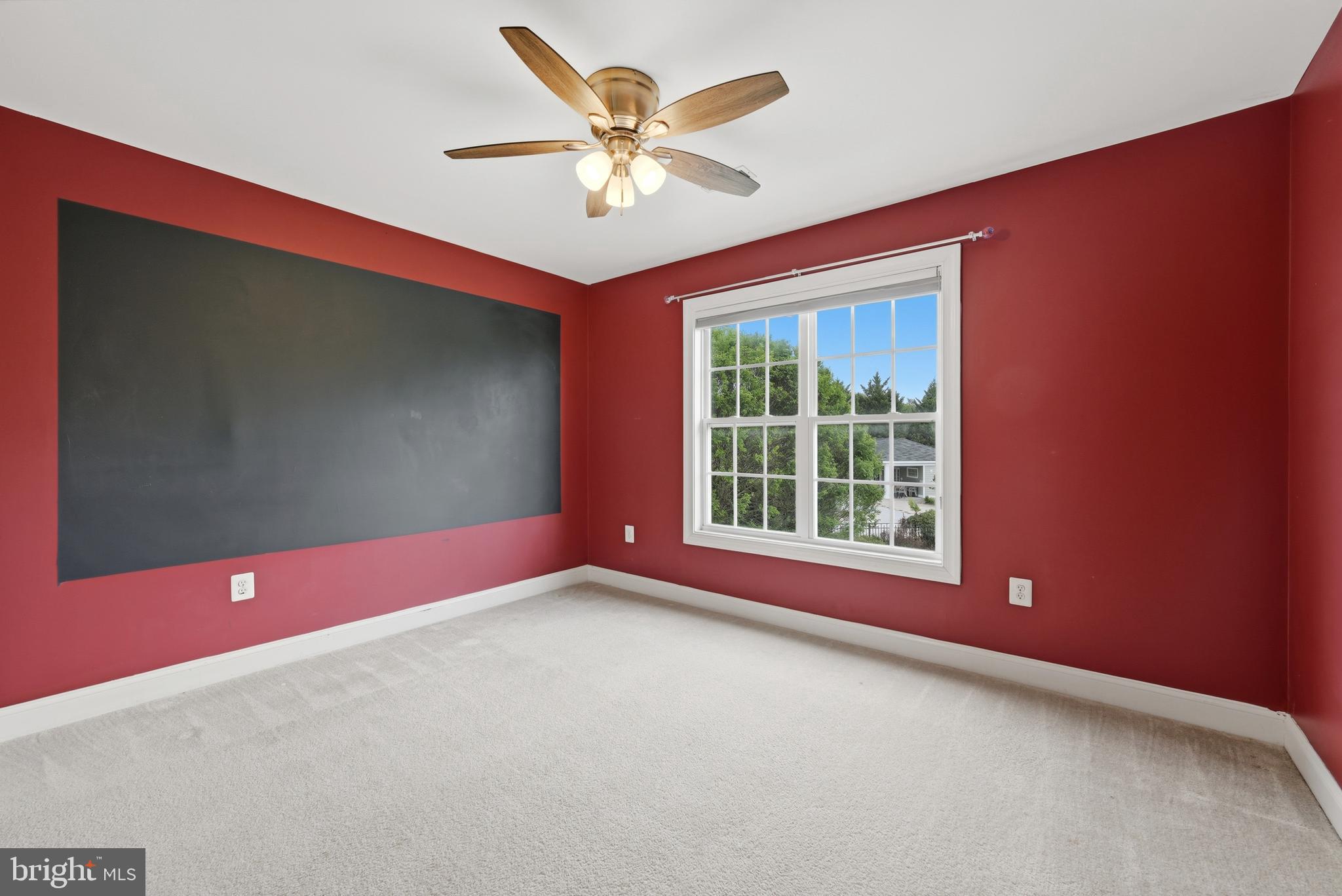 OAK KNOLL FARMS - Residential