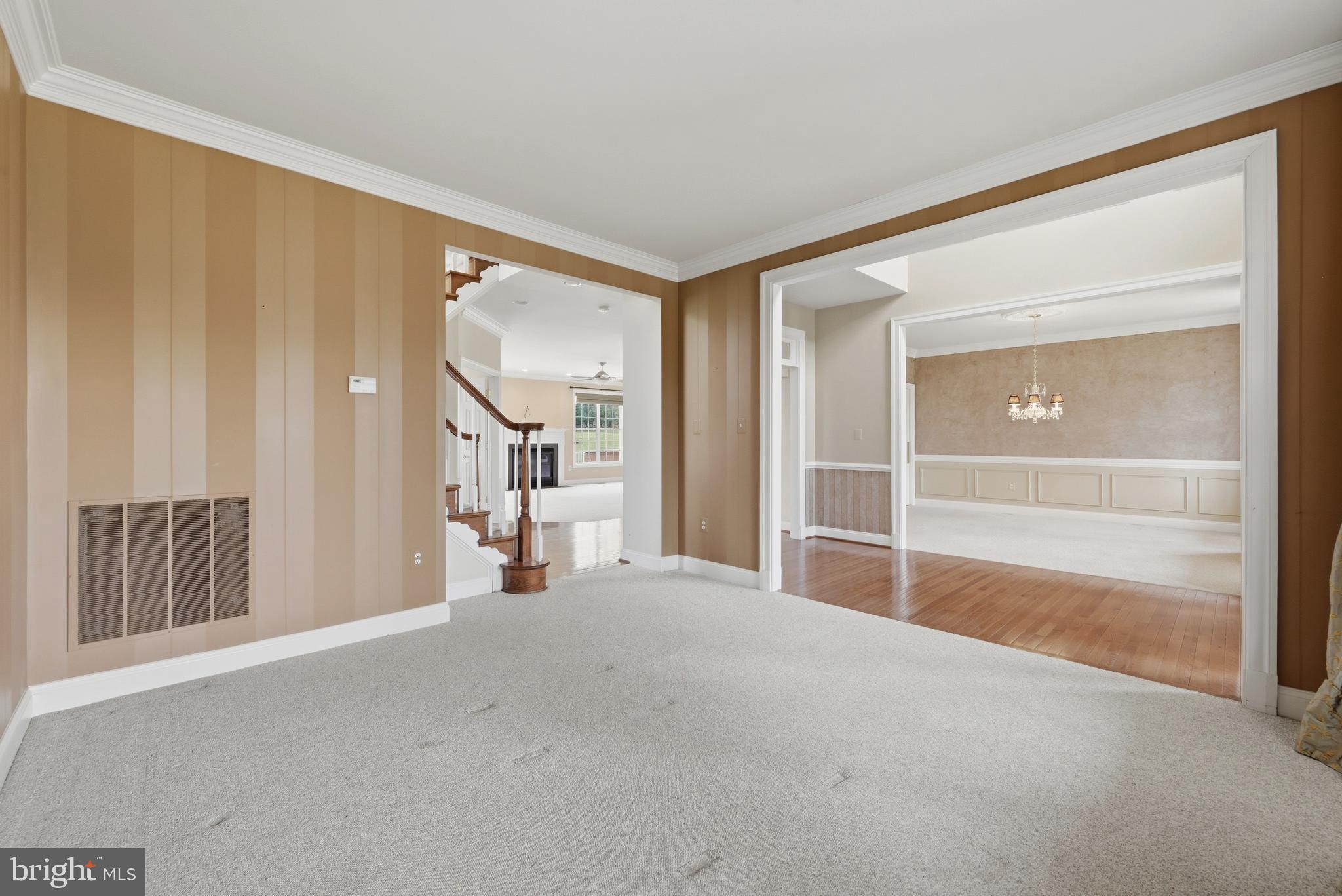 OAK KNOLL FARMS - Residential