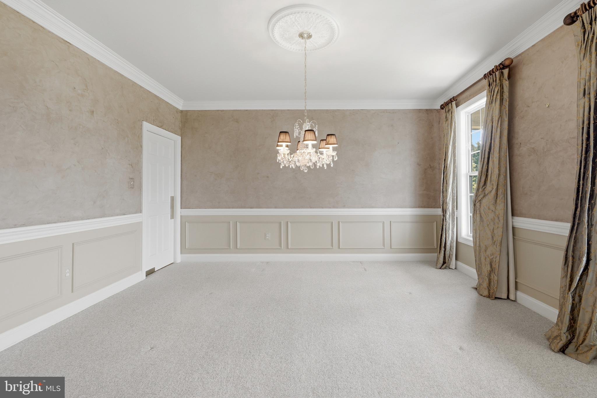 OAK KNOLL FARMS - Residential