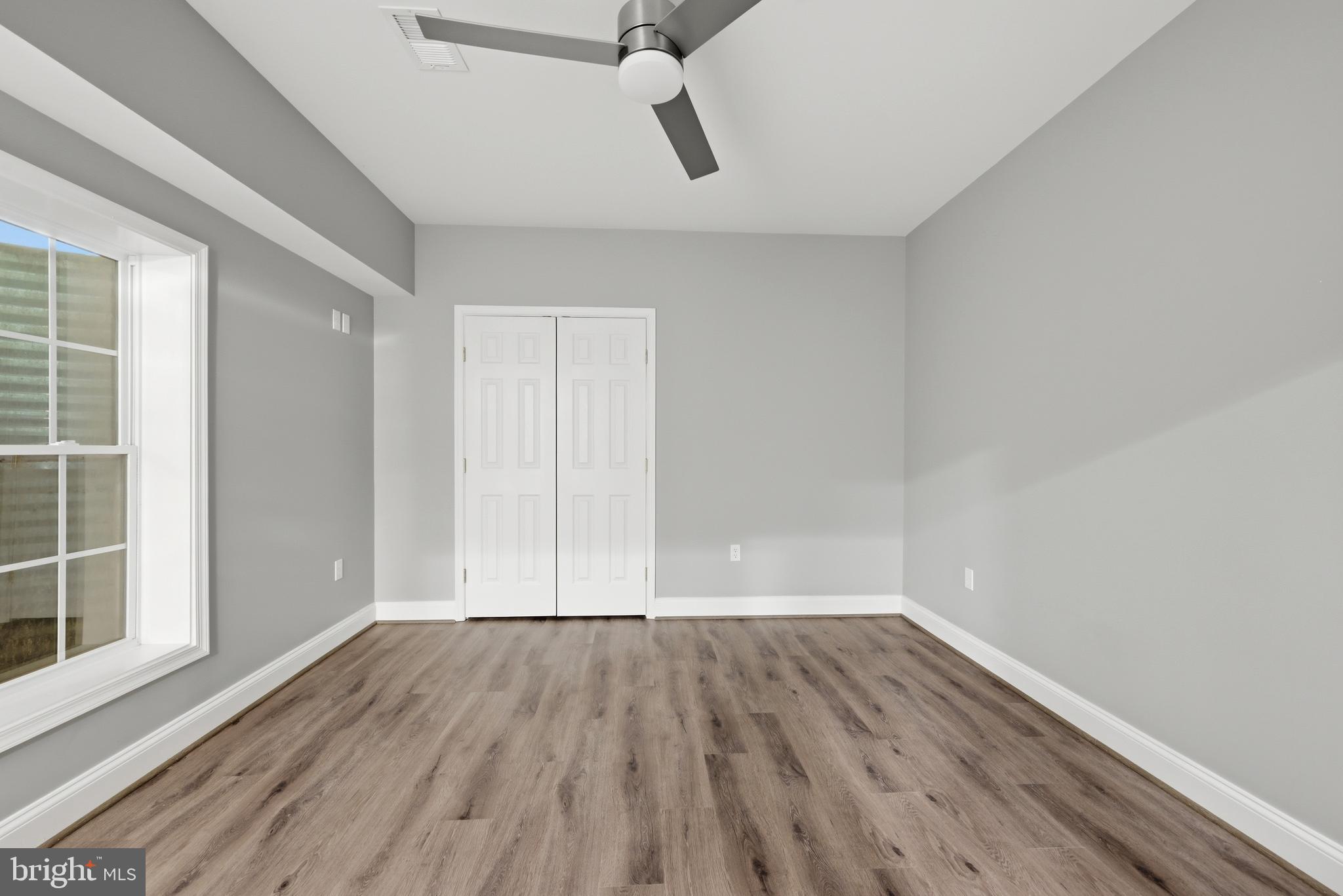 OAK KNOLL FARMS - Residential