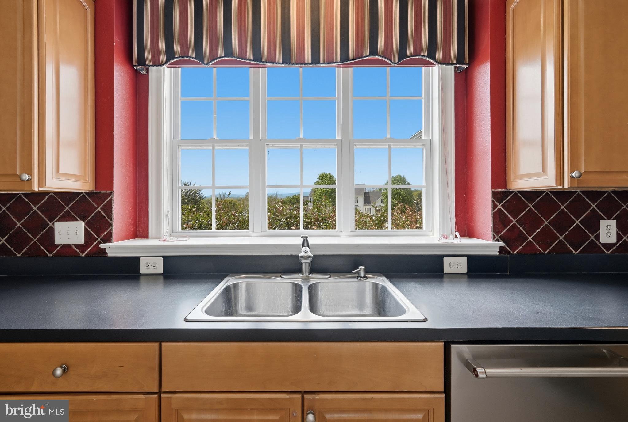 OAK KNOLL FARMS - Residential