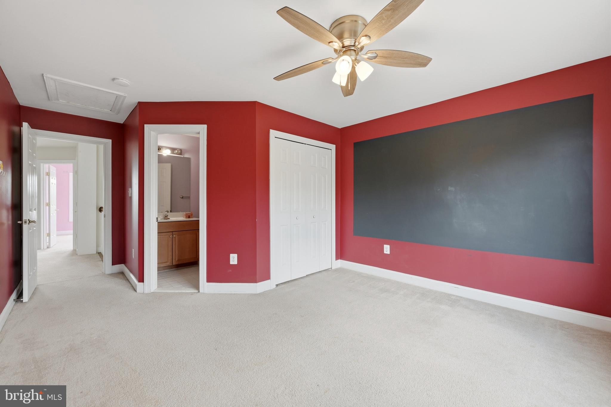 OAK KNOLL FARMS - Residential