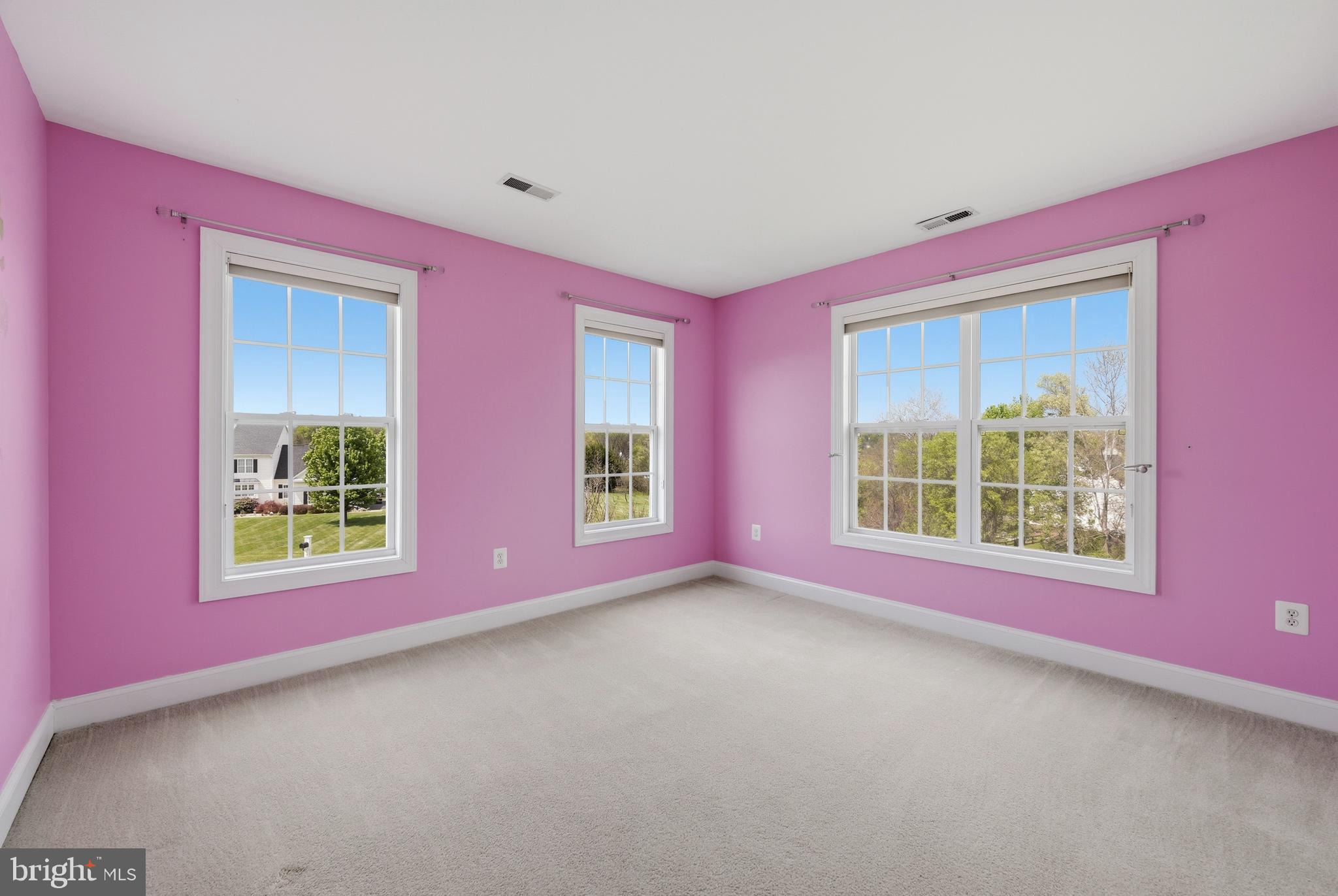 OAK KNOLL FARMS - Residential