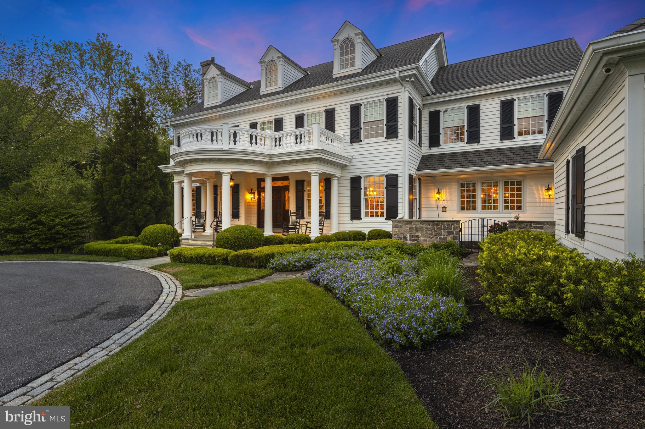 801 HILLSIDE ROAD