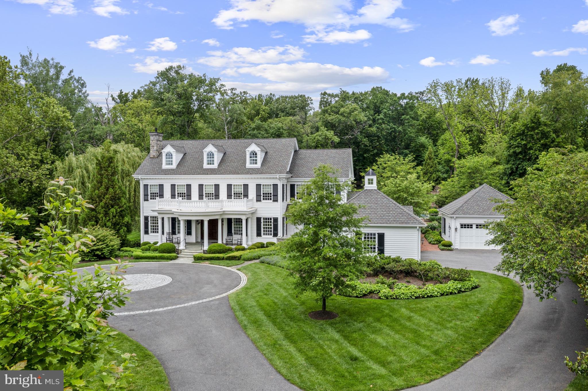 801 HILLSIDE ROAD