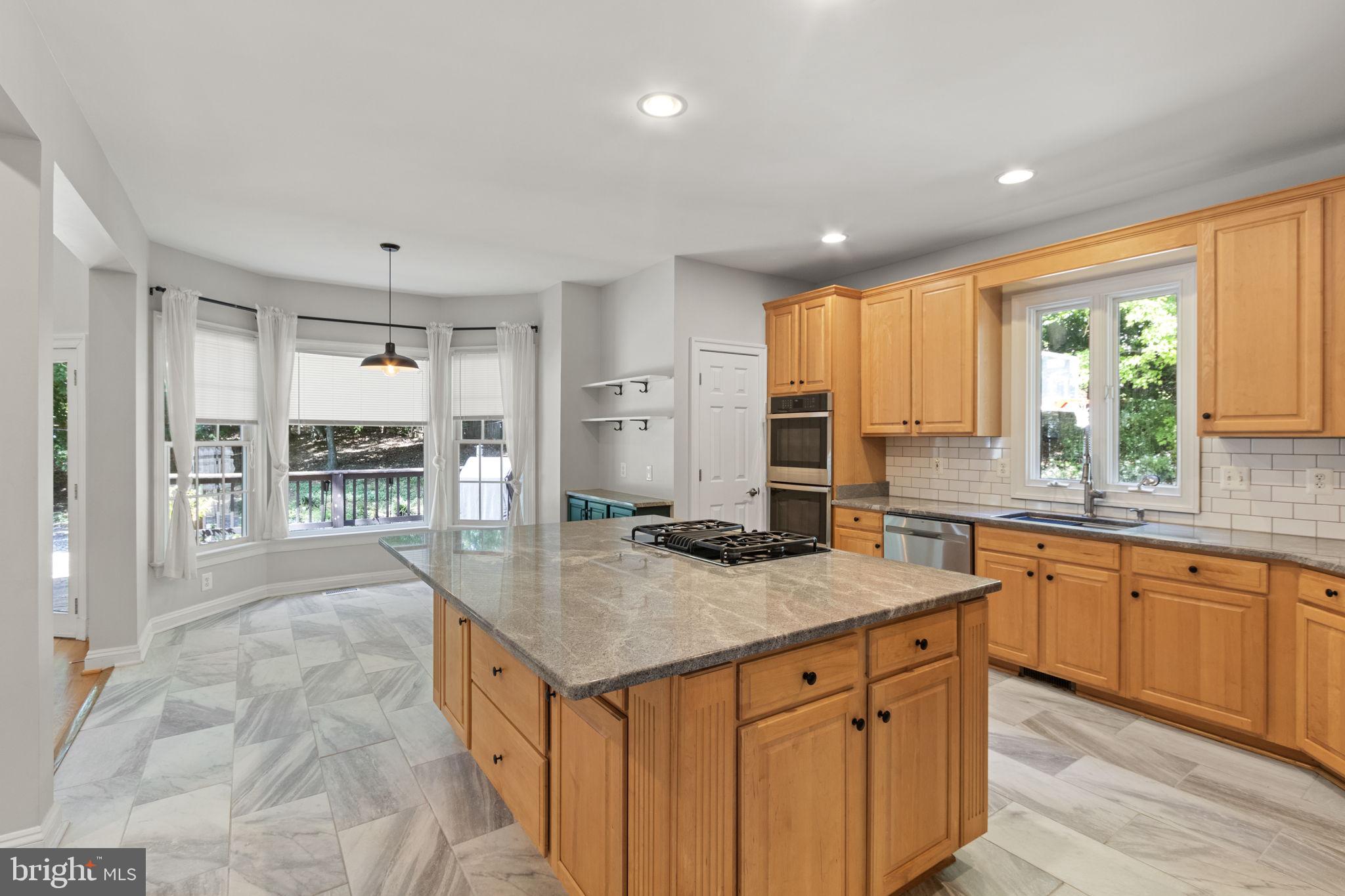 NORTH CLEARVIEW HEIGHTS - Residential Lease