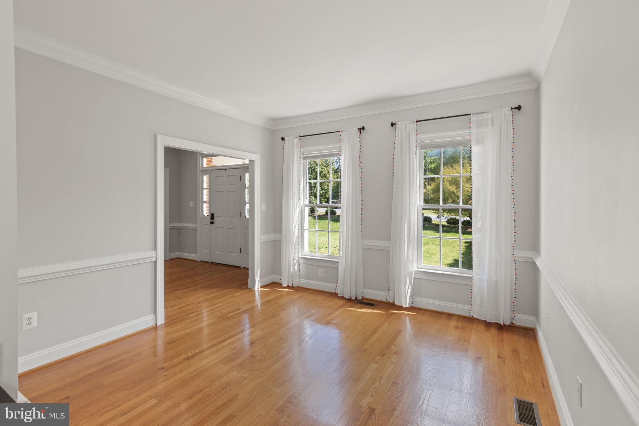 NORTH CLEARVIEW HEIGHTS - Residential Lease