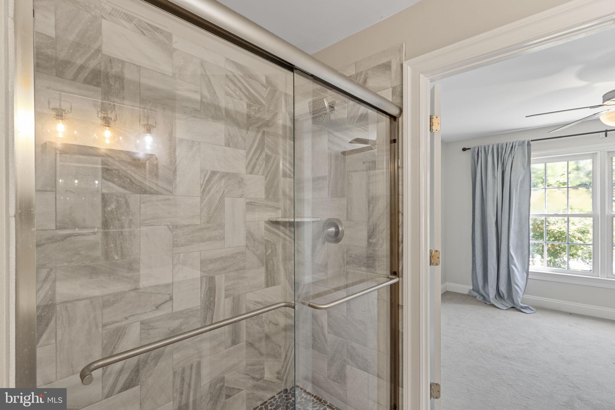 NORTH CLEARVIEW HEIGHTS - Residential Lease