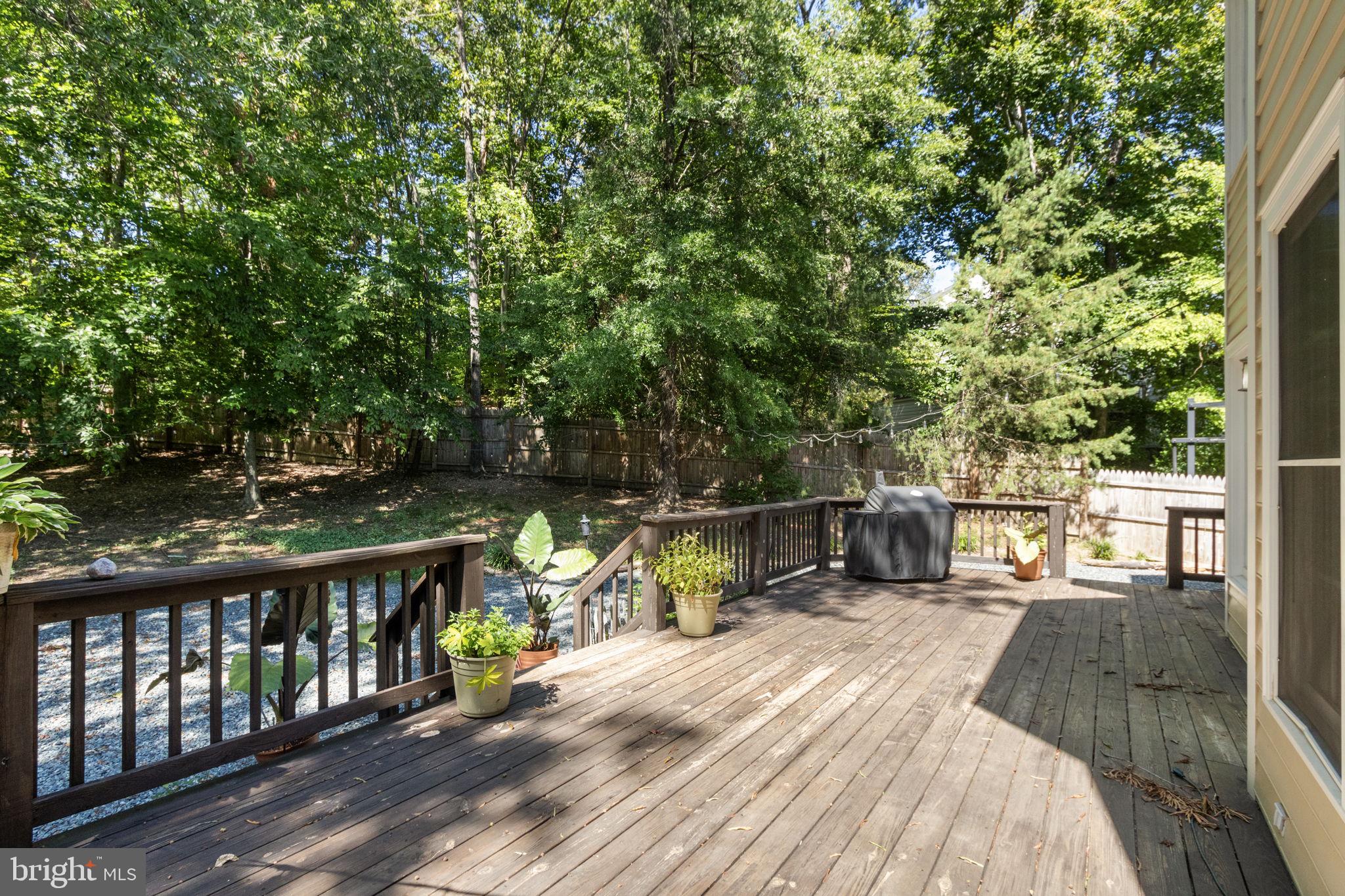 NORTH CLEARVIEW HEIGHTS - Residential Lease