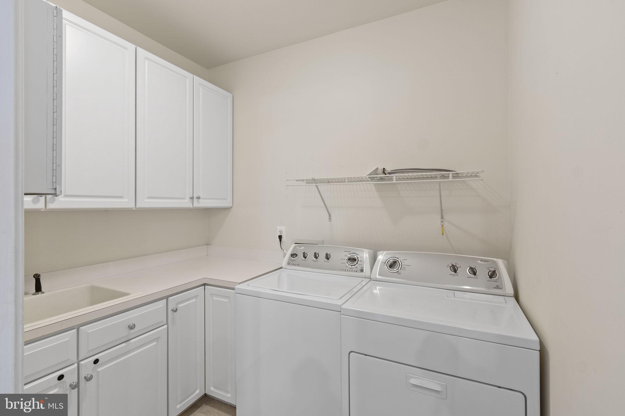 NORTH CLEARVIEW HEIGHTS - Residential Lease