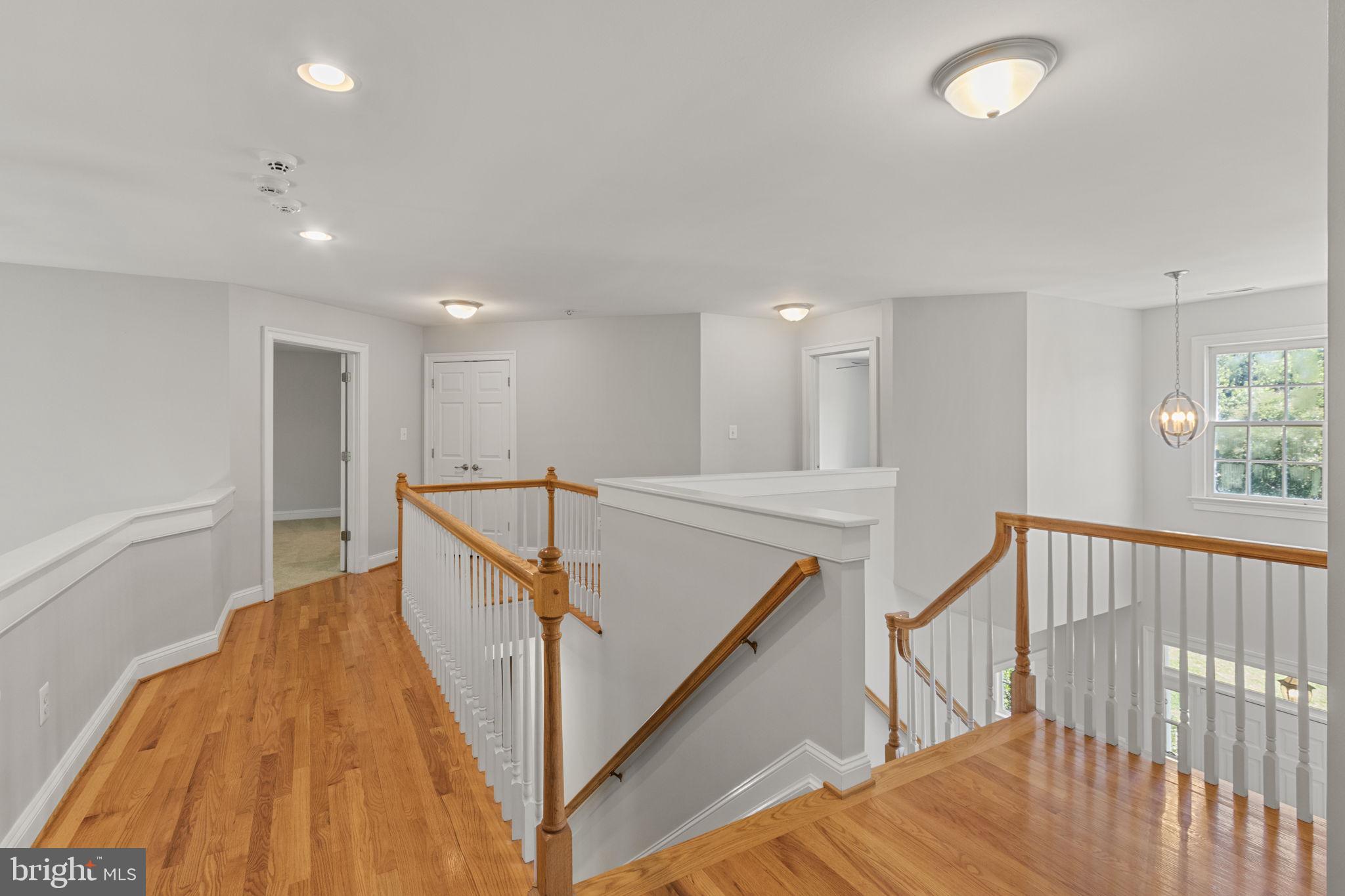 NORTH CLEARVIEW HEIGHTS - Residential Lease