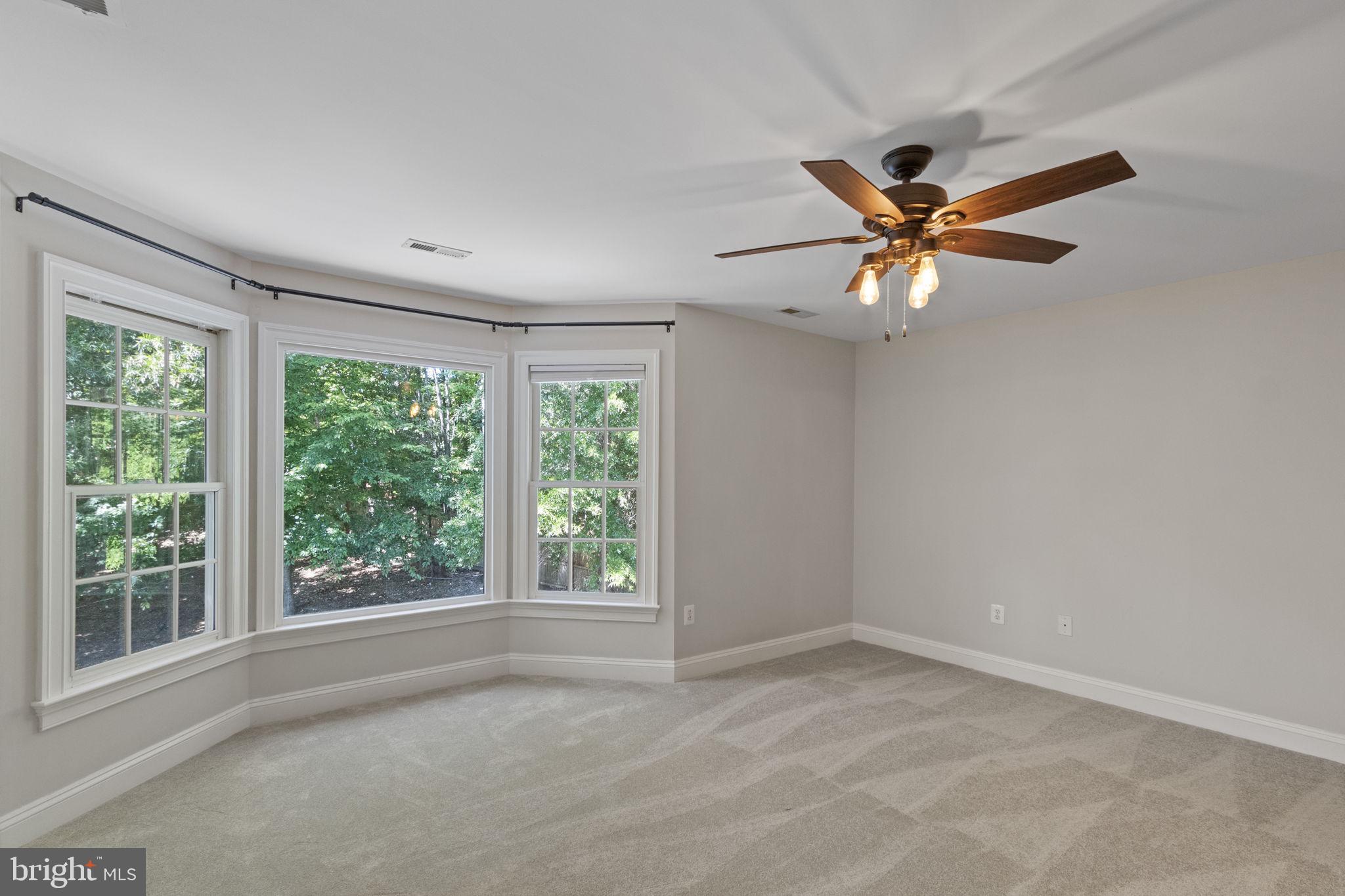 NORTH CLEARVIEW HEIGHTS - Residential Lease