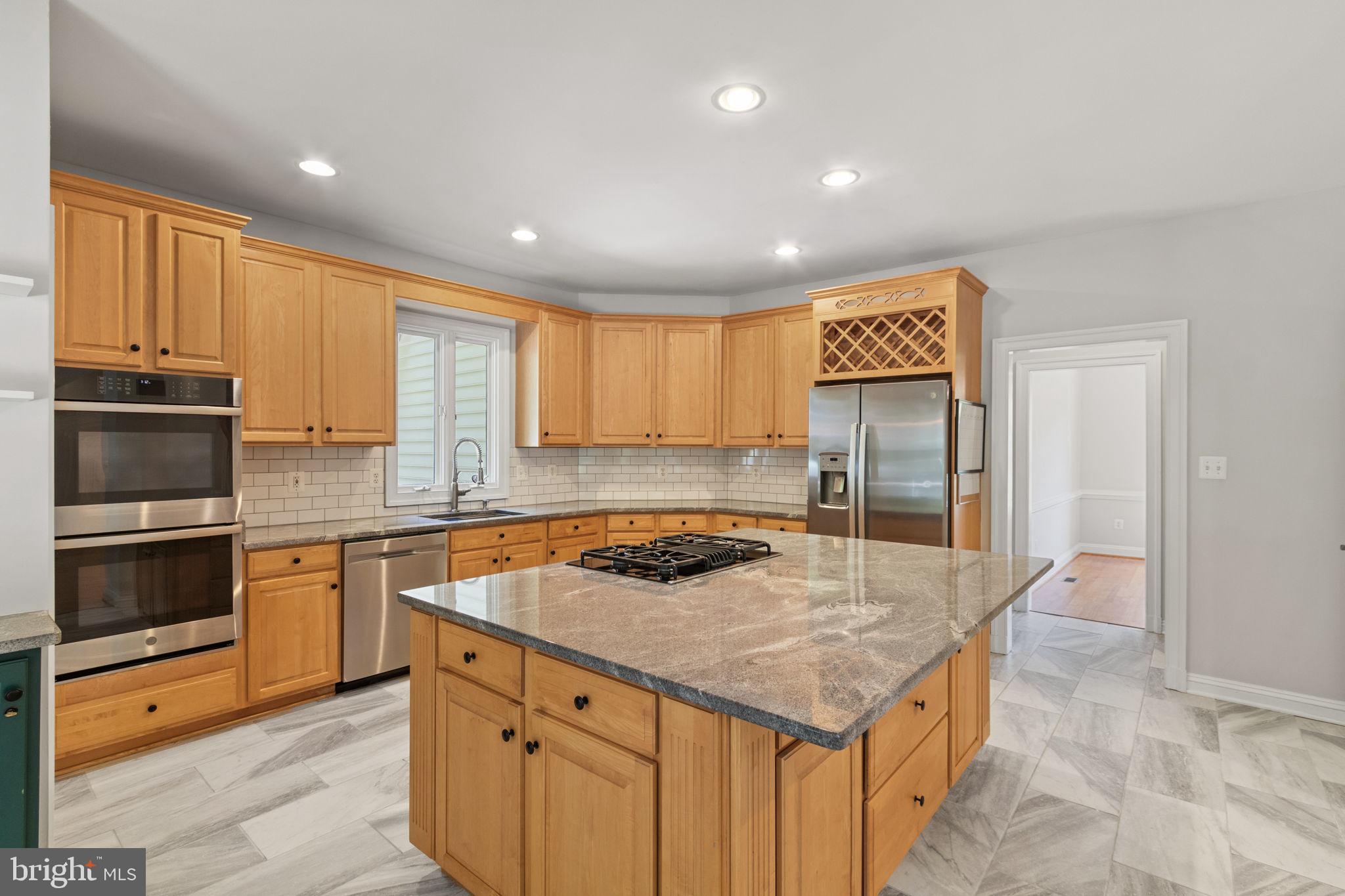 NORTH CLEARVIEW HEIGHTS - Residential Lease