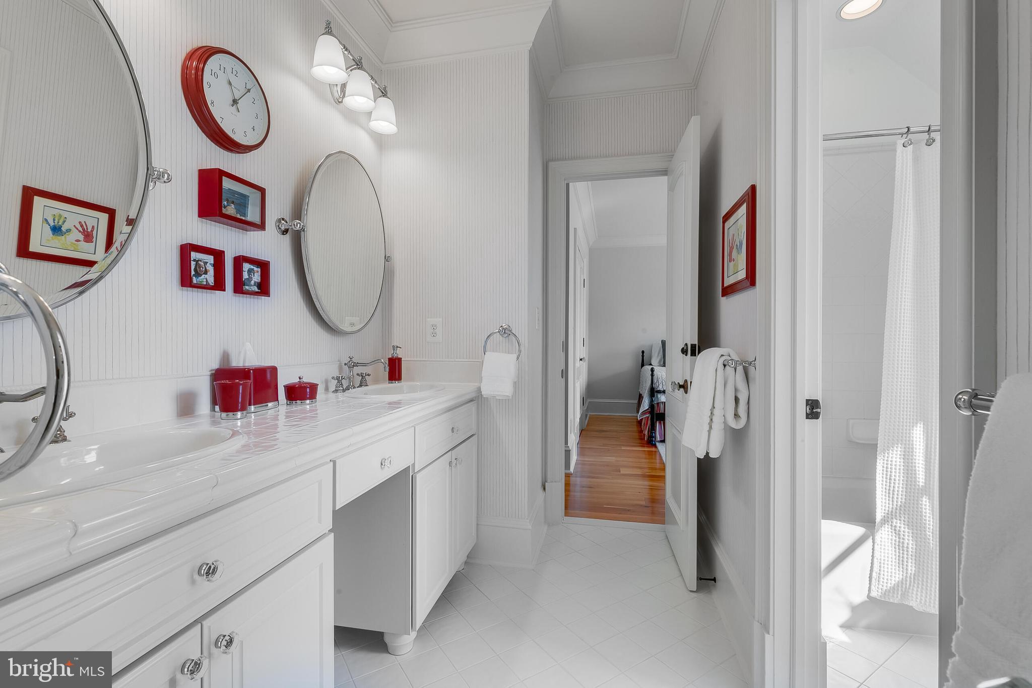 ESTATES AT LOWES ISLAND - Residential