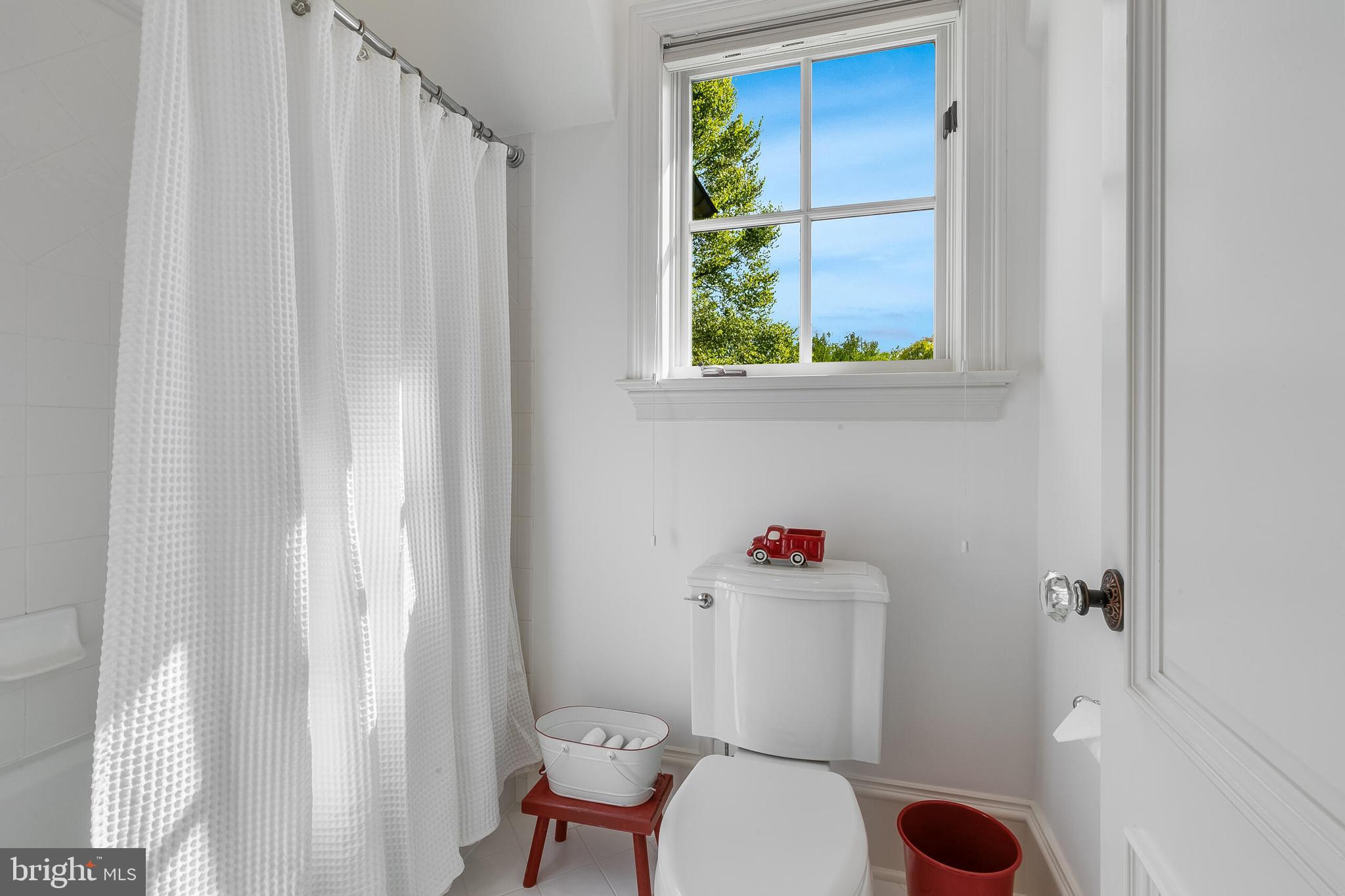 ESTATES AT LOWES ISLAND - Residential