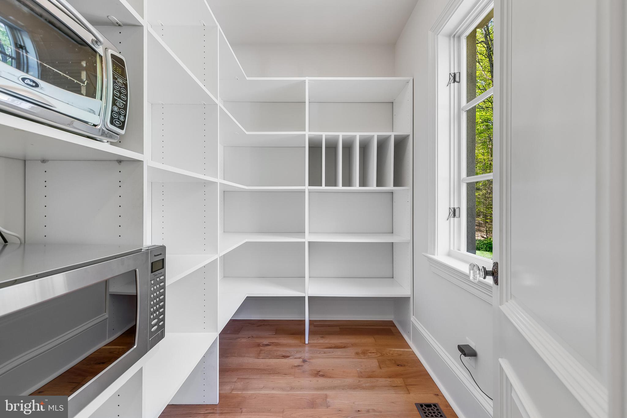 ESTATES AT LOWES ISLAND - Residential