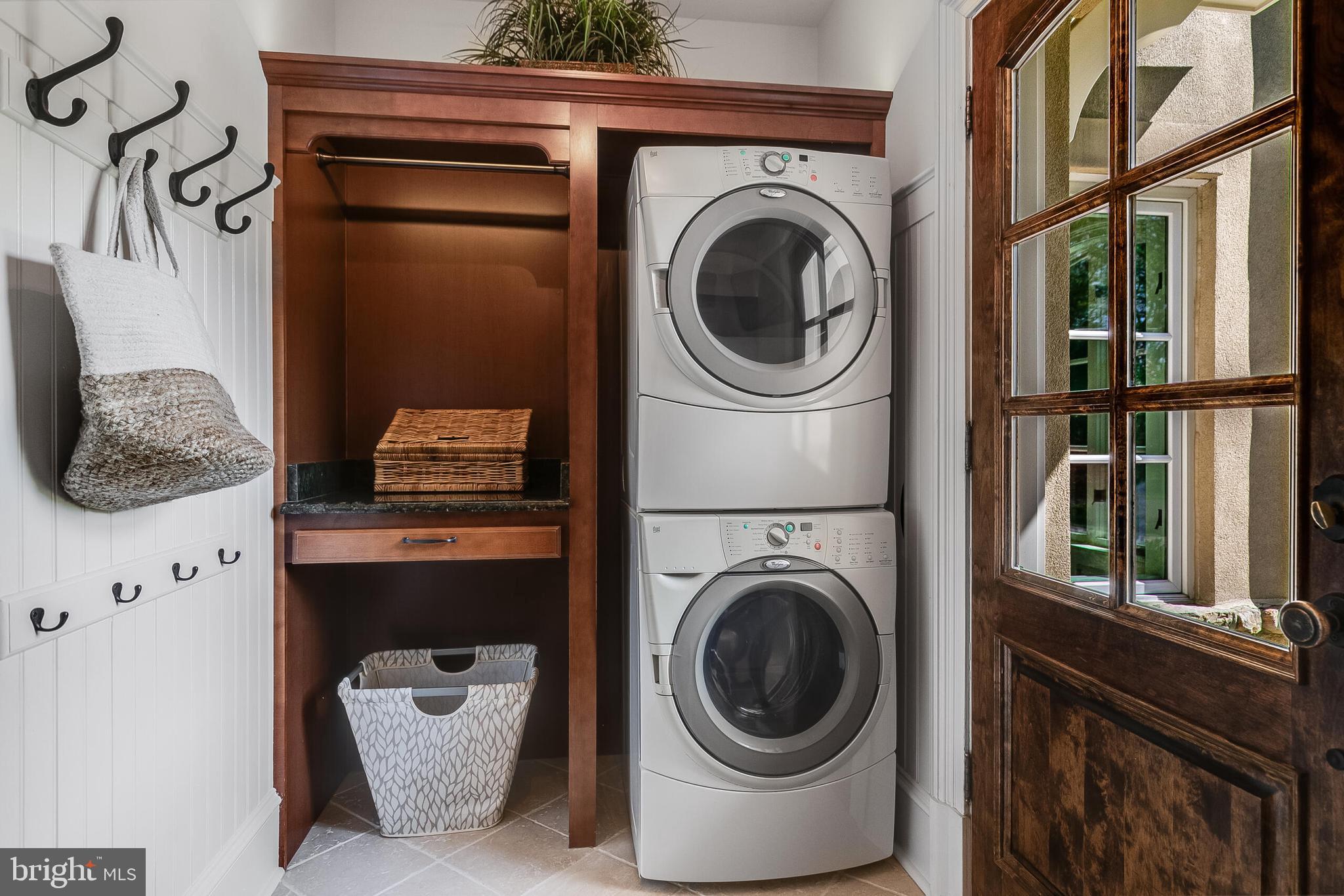 ESTATES AT LOWES ISLAND - Residential