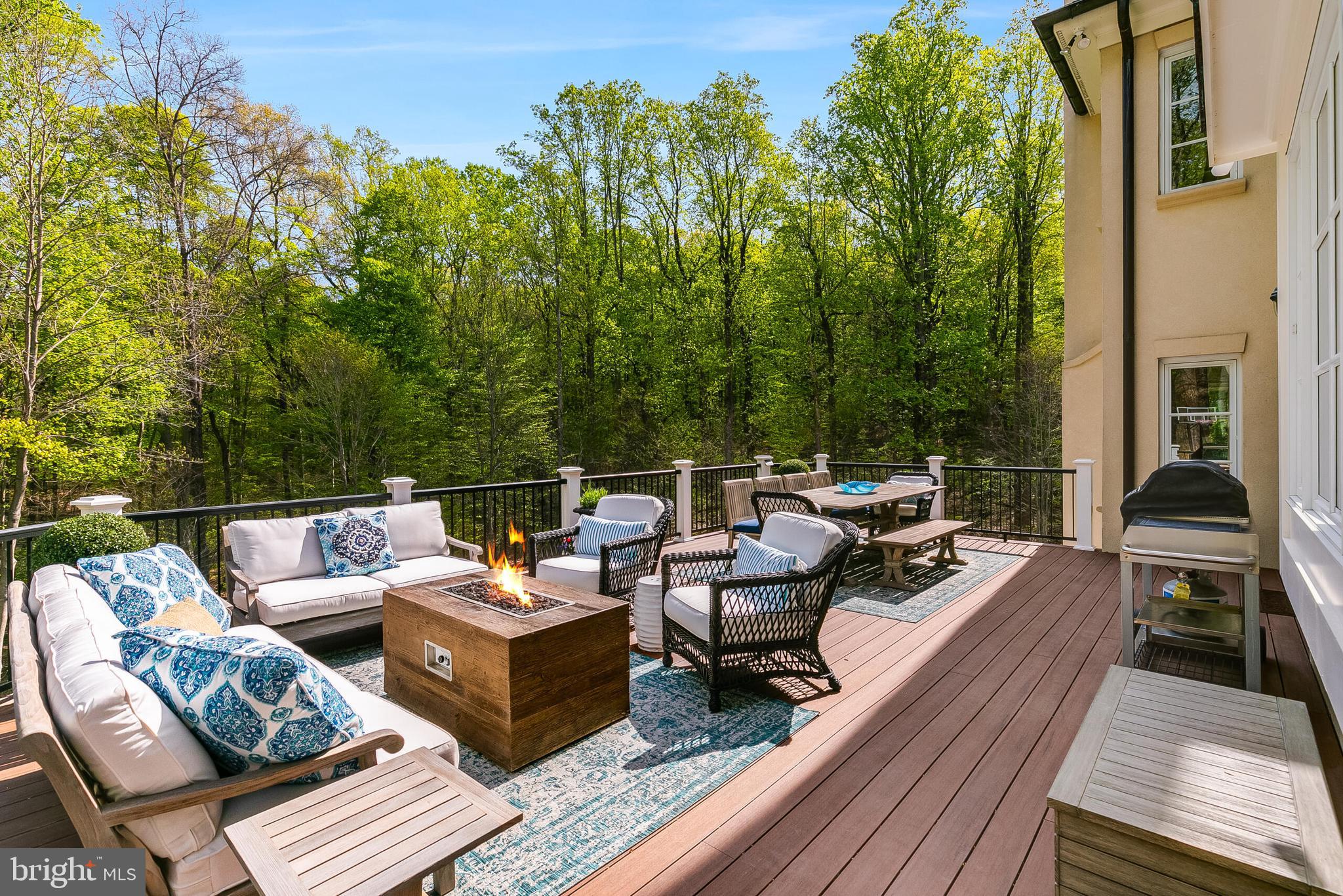 ESTATES AT LOWES ISLAND - Residential