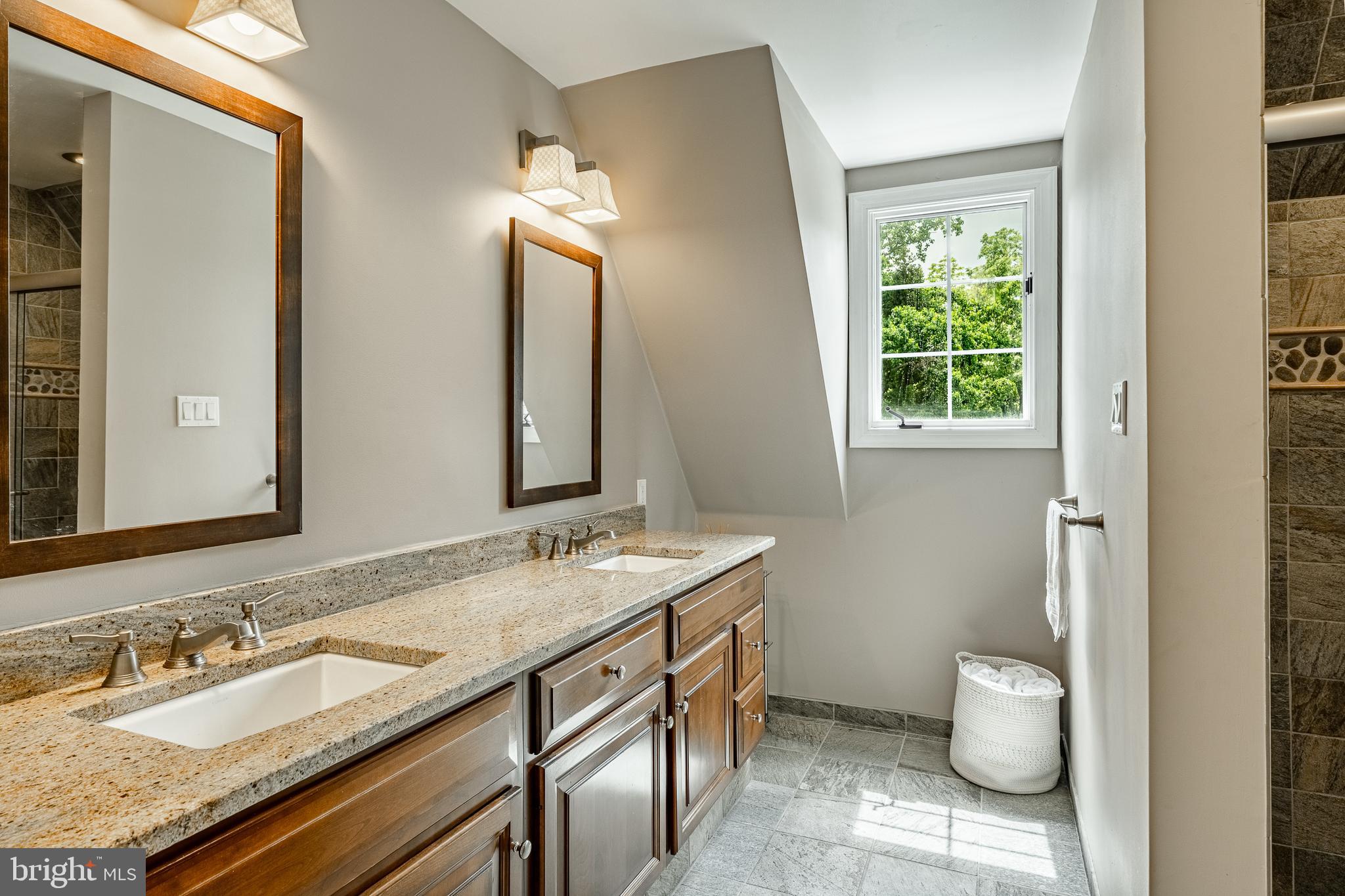 INDIAN SPRINGS - Residential