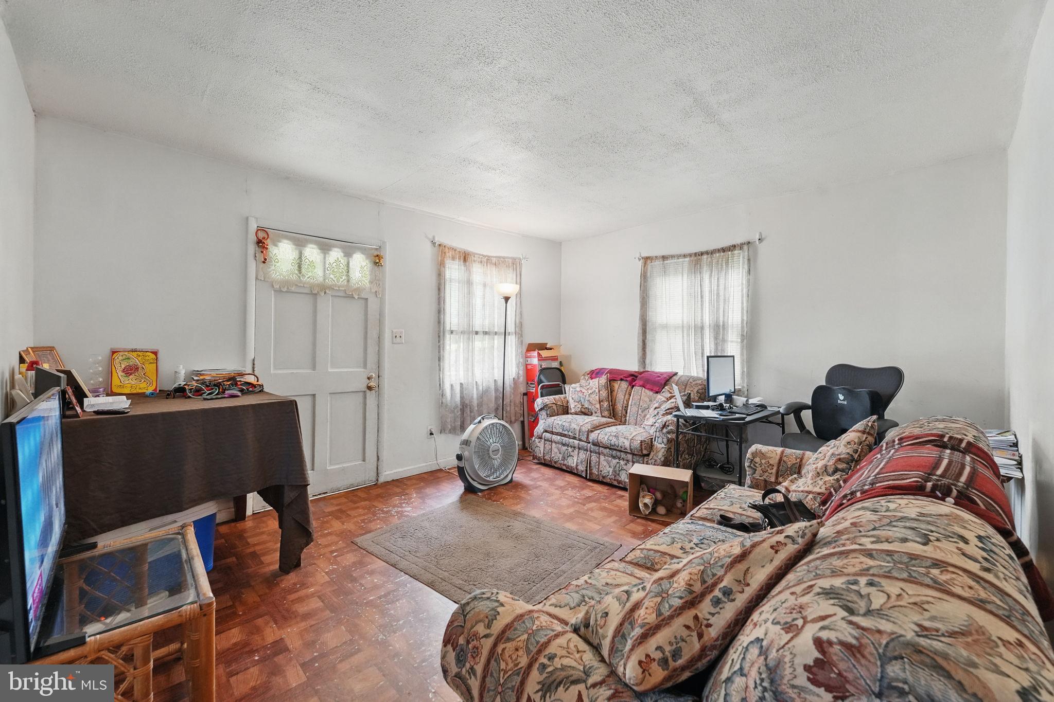 462 ANDERSON DRIVE