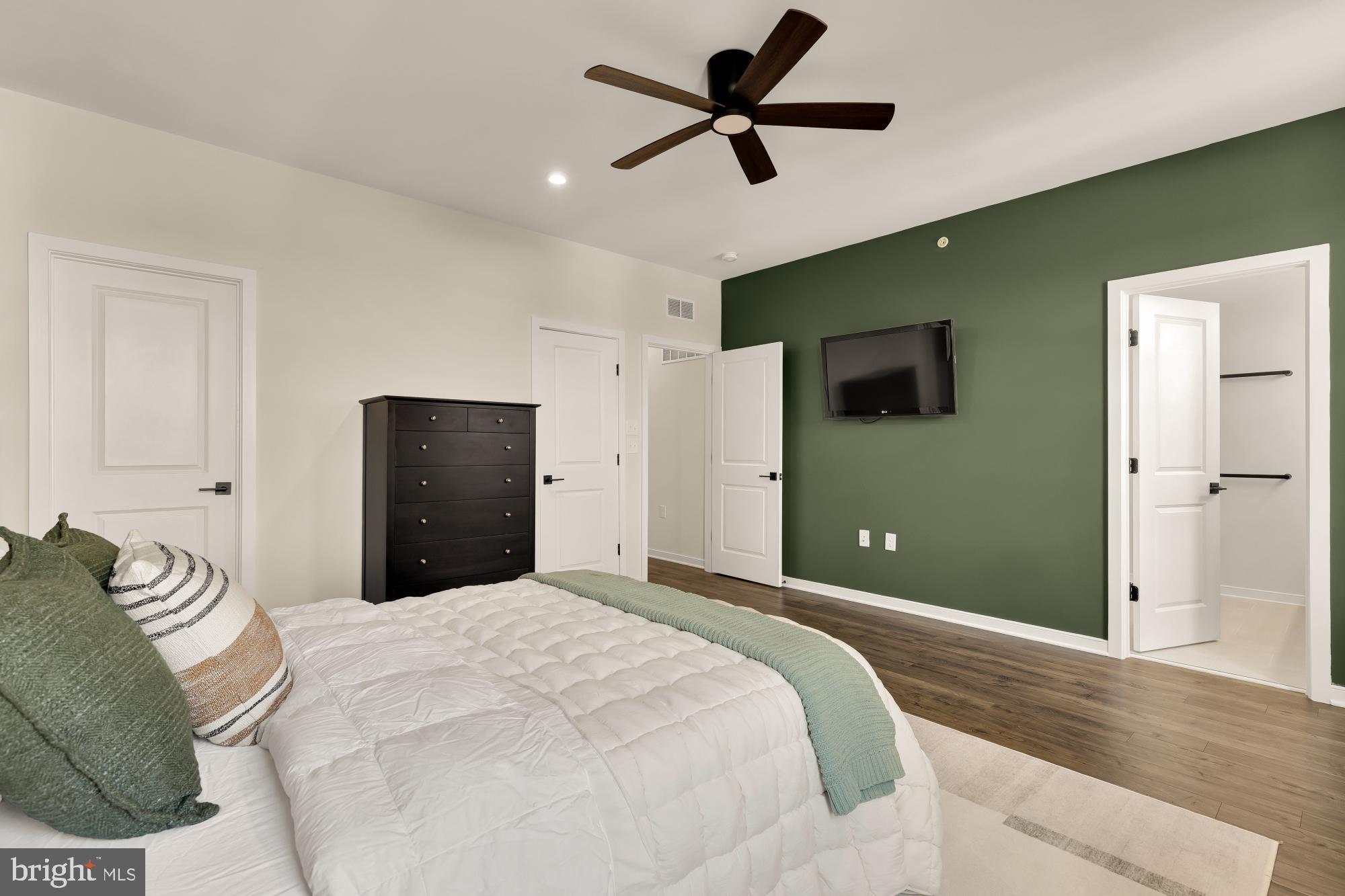 STERLING - Residential