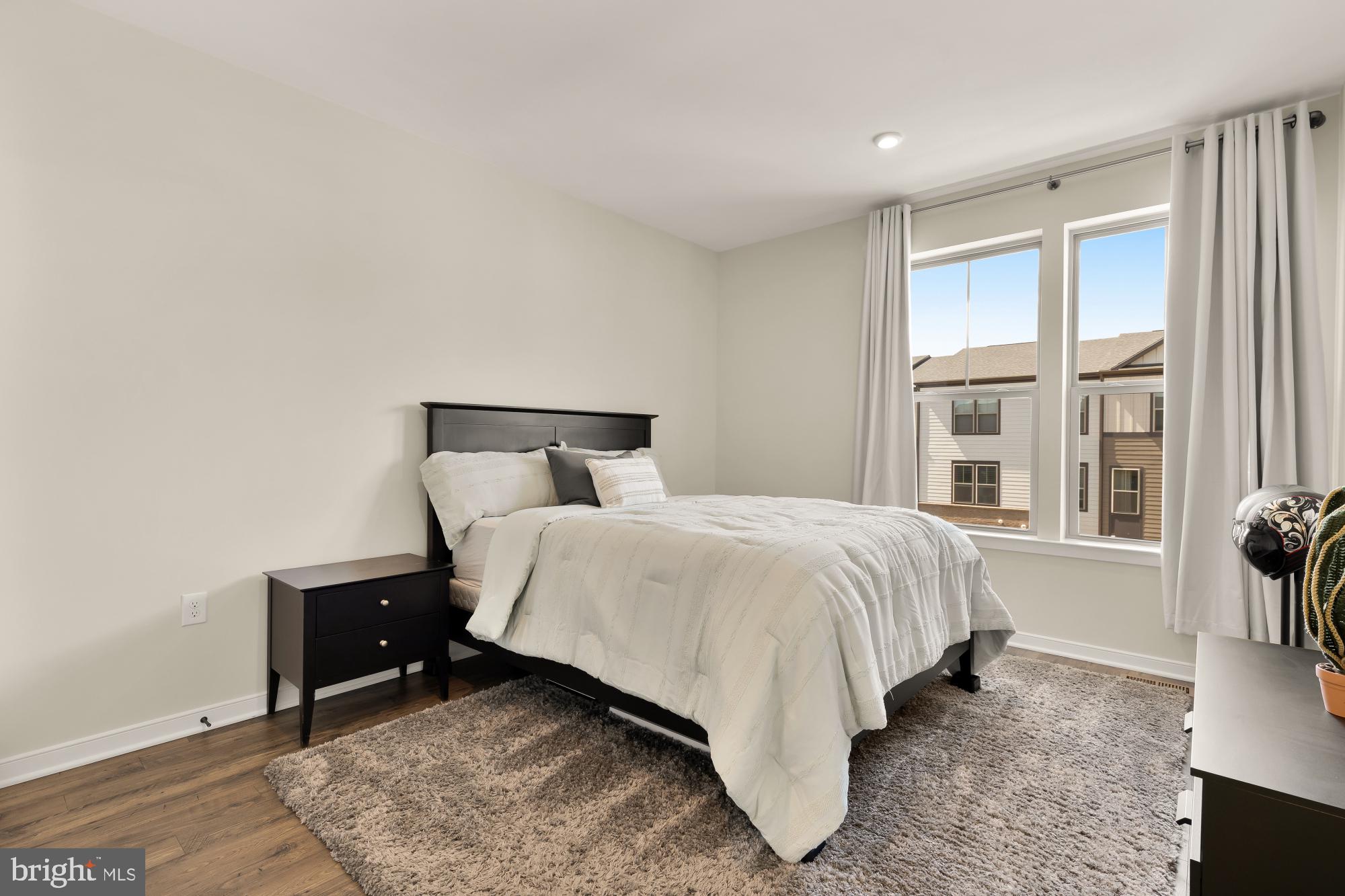 STERLING - Residential