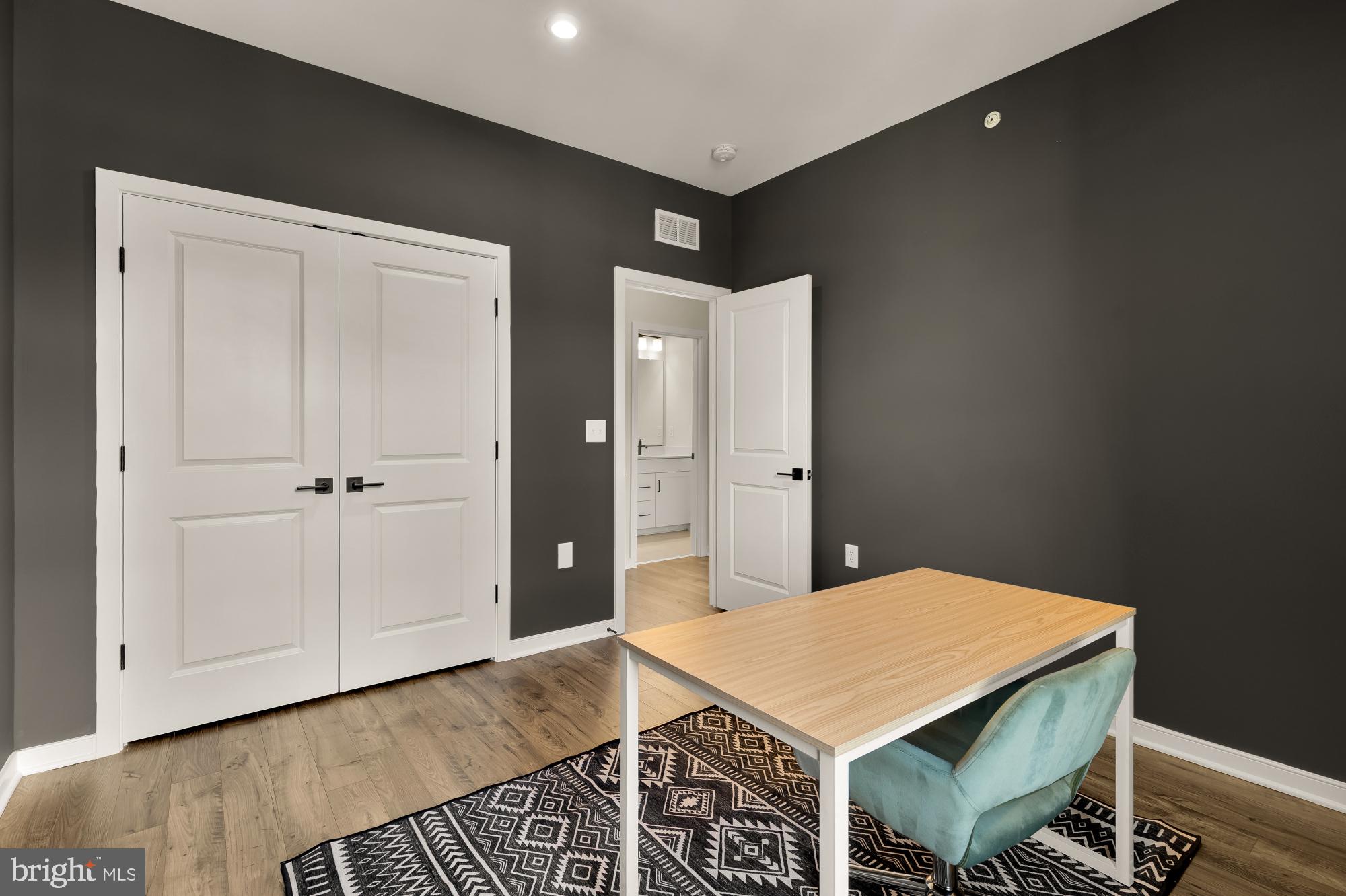 STERLING - Residential