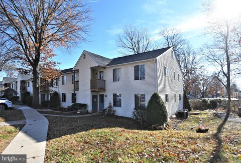 Condo For Sale - 23 Kittery Court<br/> SELLERSVILLE, PA 18960