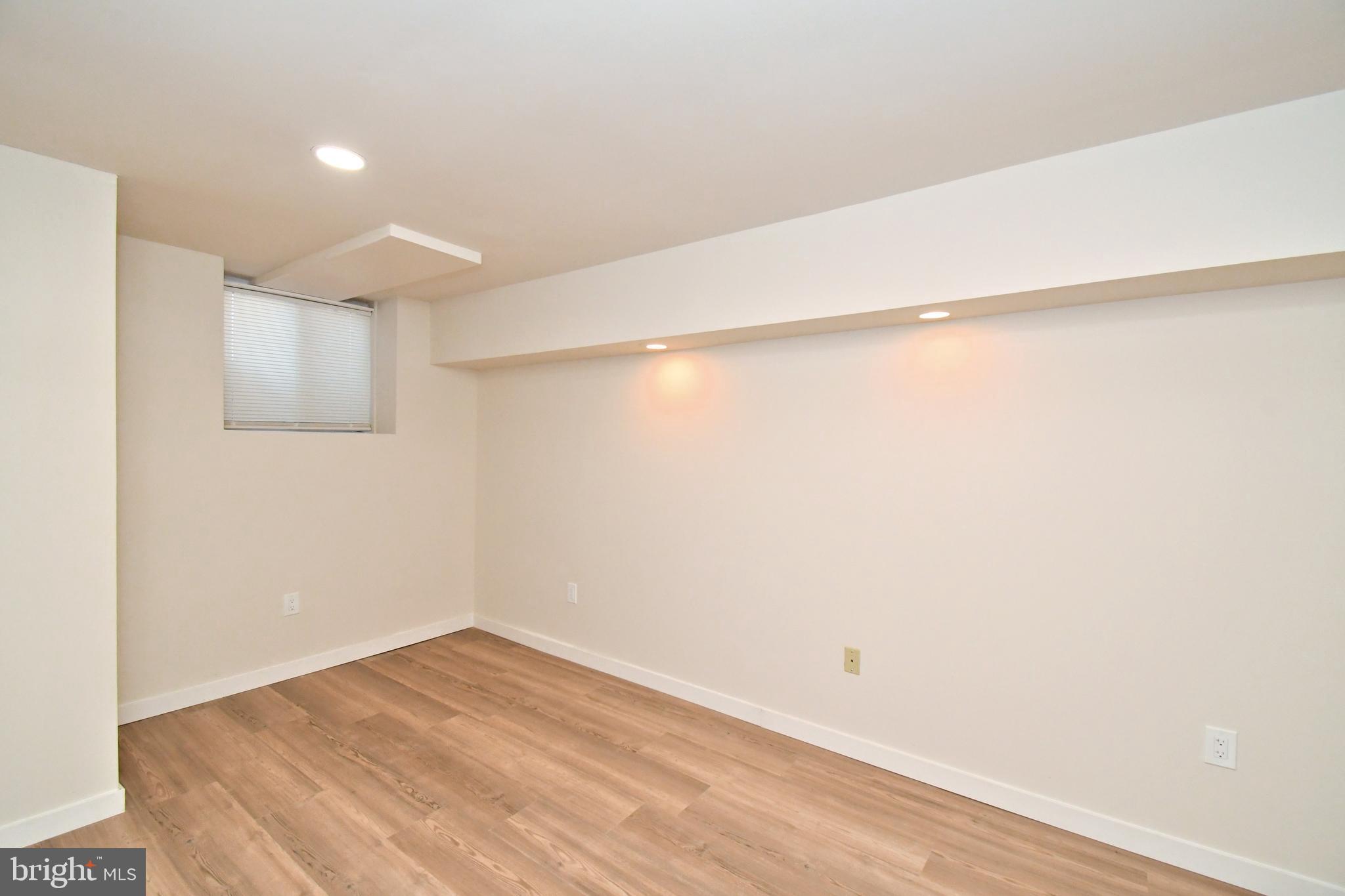 HICKORY RIDGE - Residential