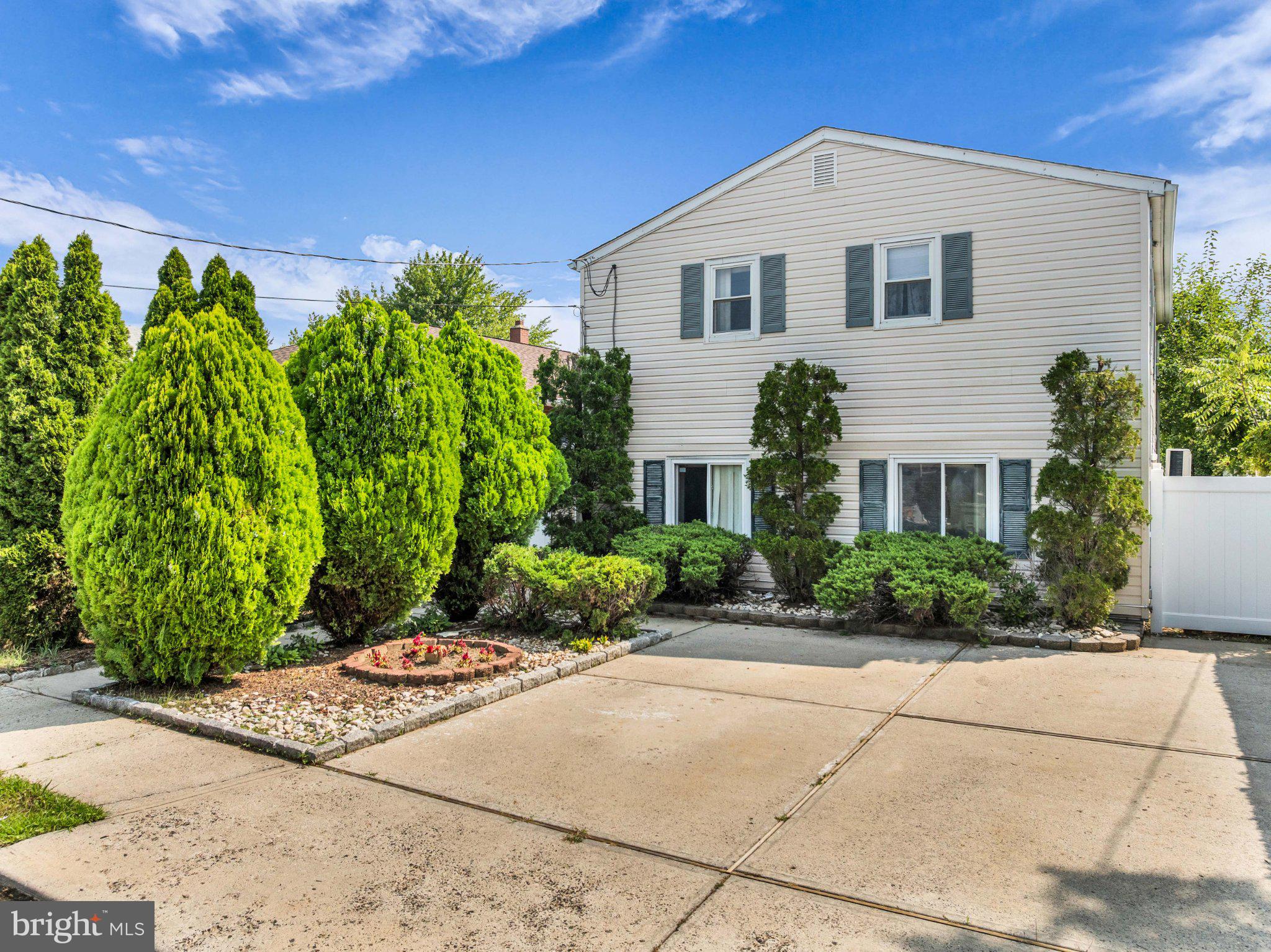 12 JACOBSON STREET