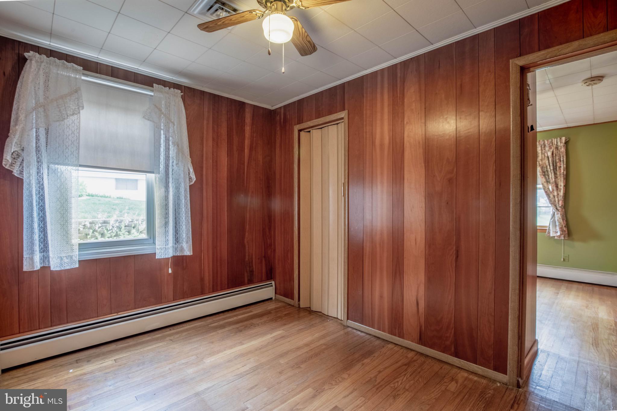 CALIFORNIA GROVE - Residential