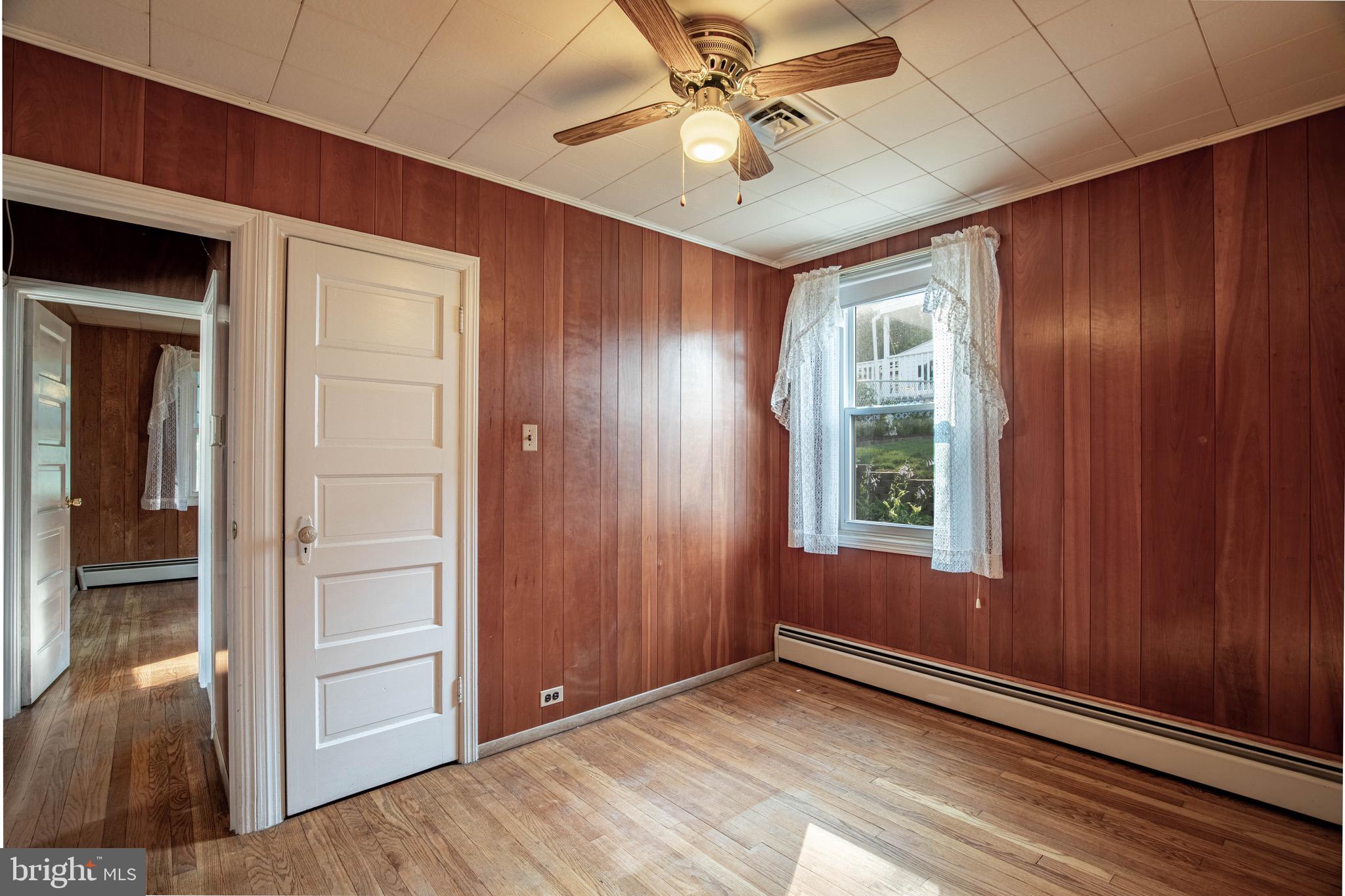 CALIFORNIA GROVE - Residential