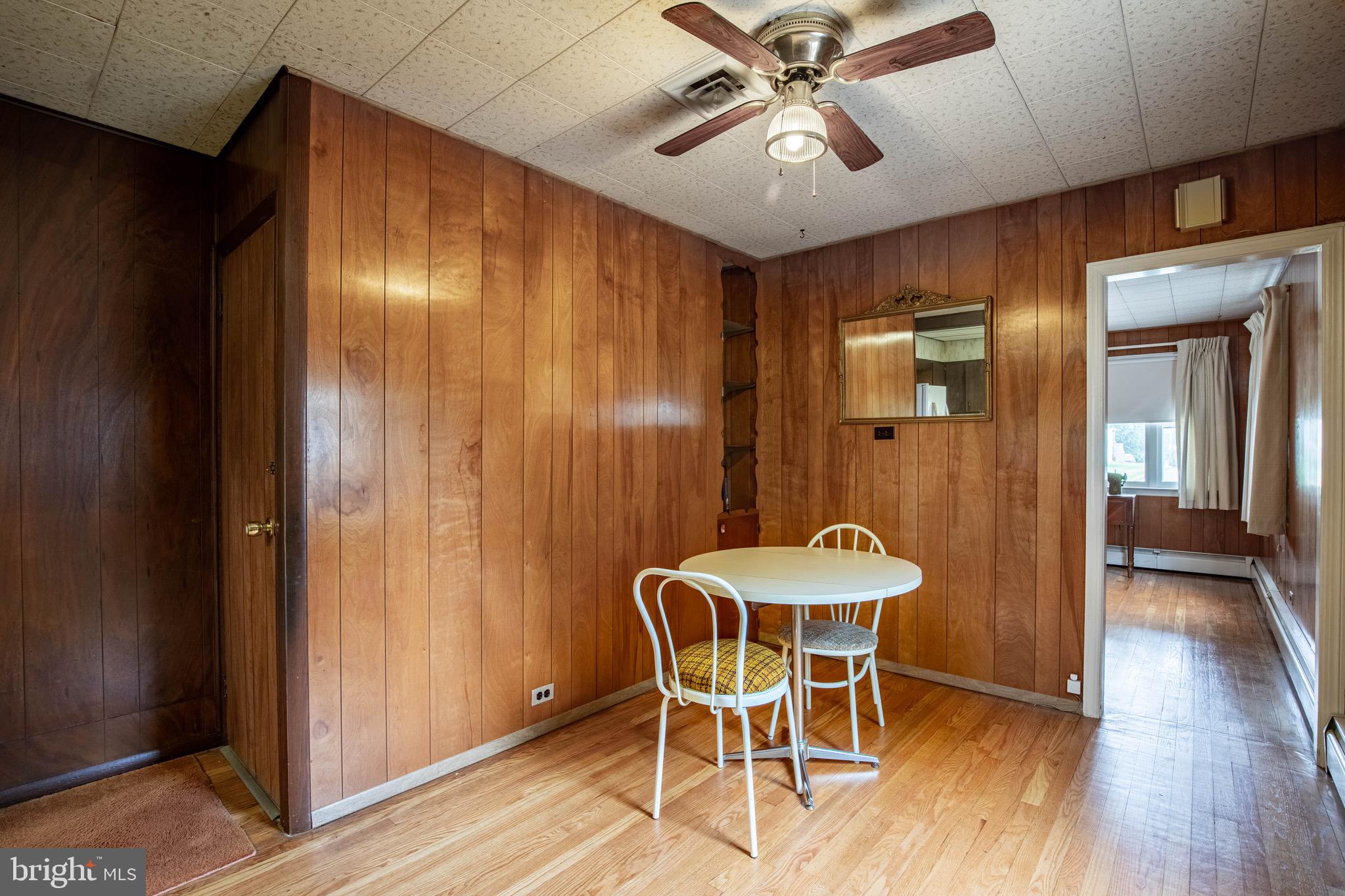 CALIFORNIA GROVE - Residential