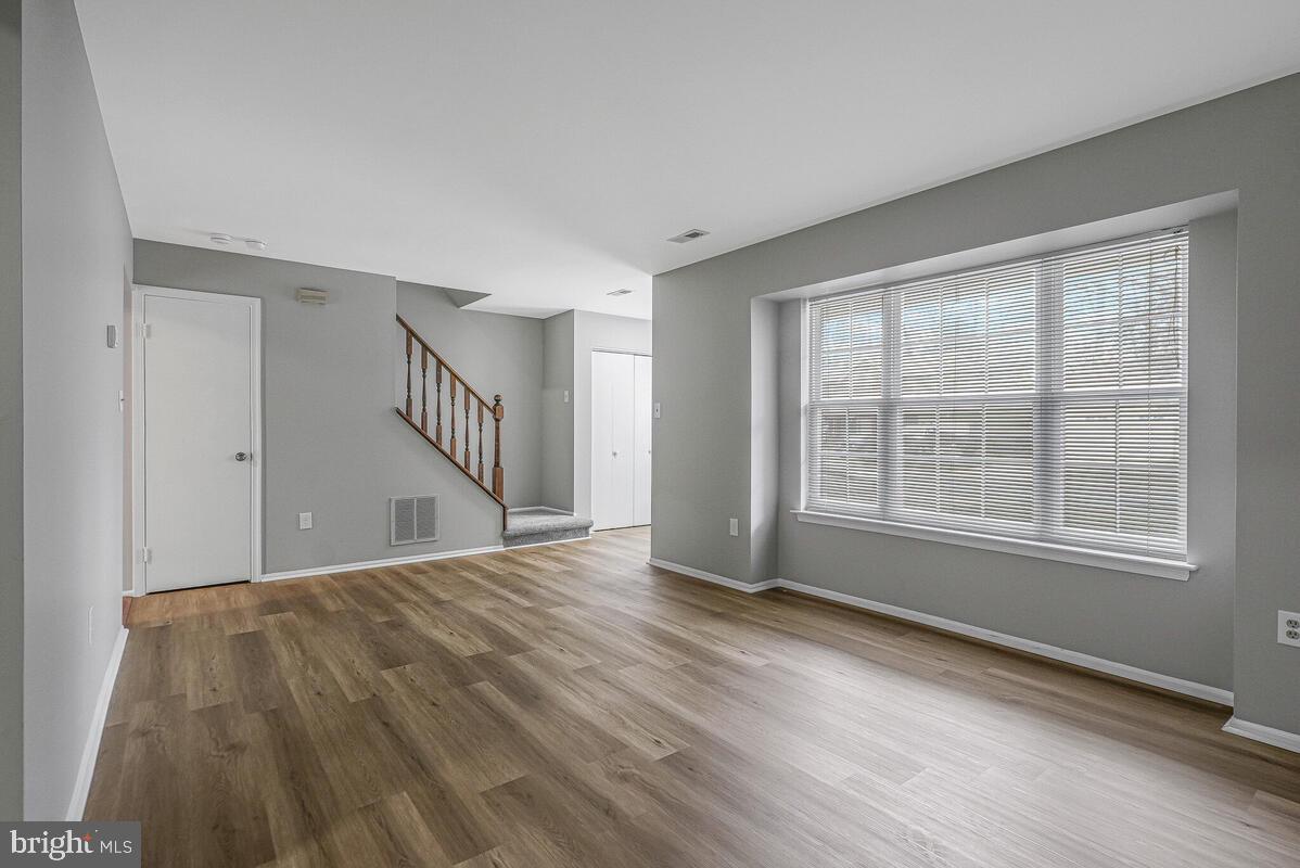 ST CHARLES DORCHESTER - Residential Lease