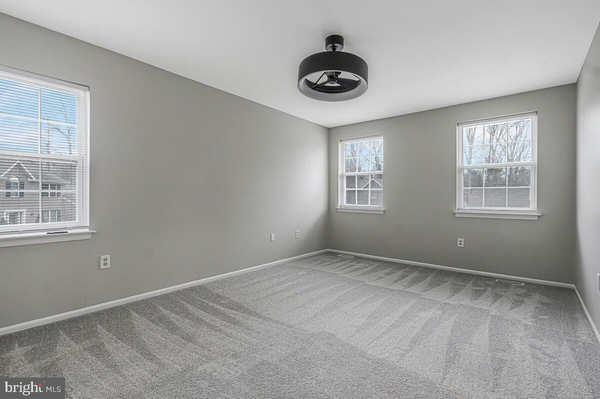 ST CHARLES DORCHESTER - Residential Lease