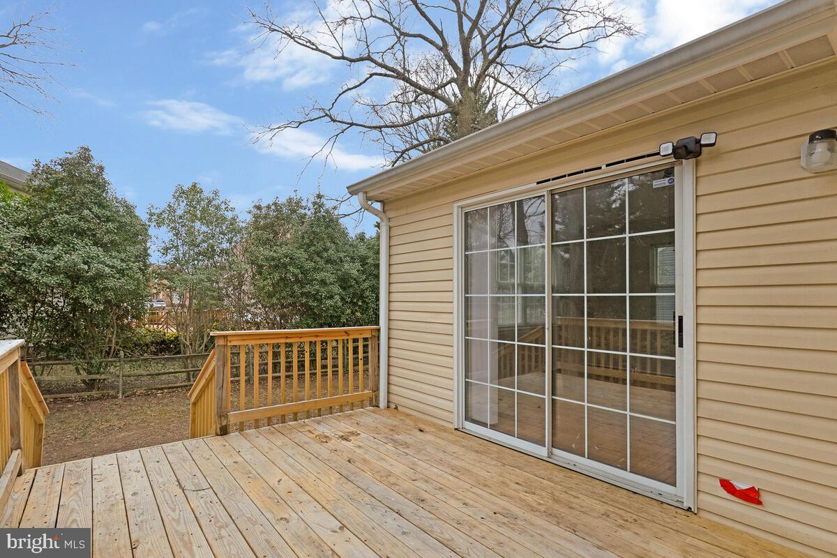 ST CHARLES DORCHESTER - Residential Lease