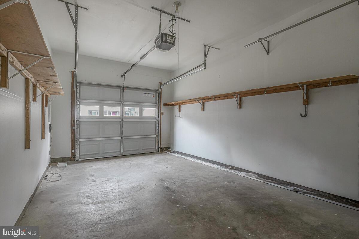 ST CHARLES DORCHESTER - Residential Lease