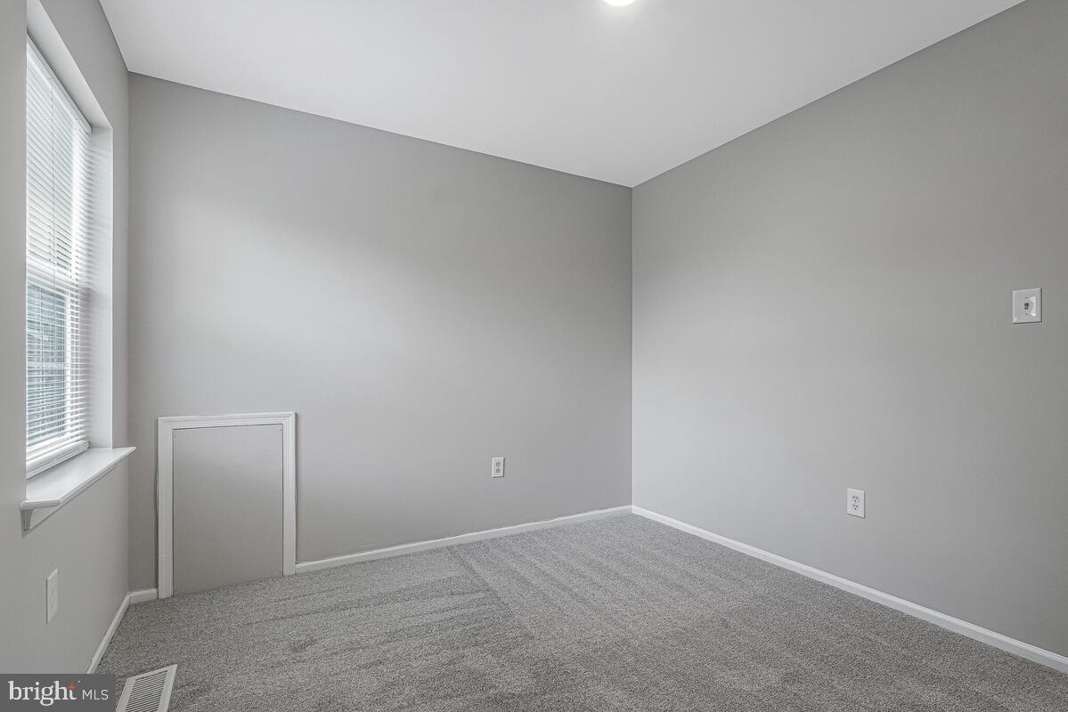 ST CHARLES DORCHESTER - Residential Lease