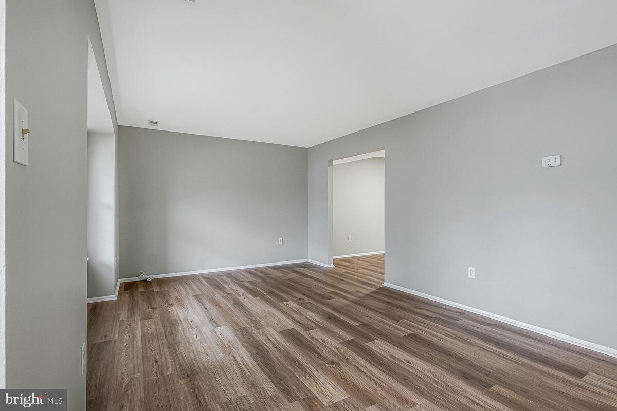 ST CHARLES DORCHESTER - Residential Lease