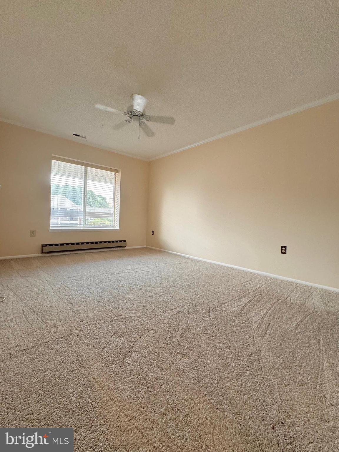 LEISURE WORLD - Residential