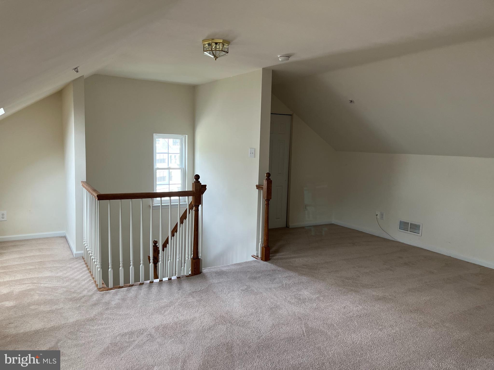 BRADFORD POINTE - Residential Lease