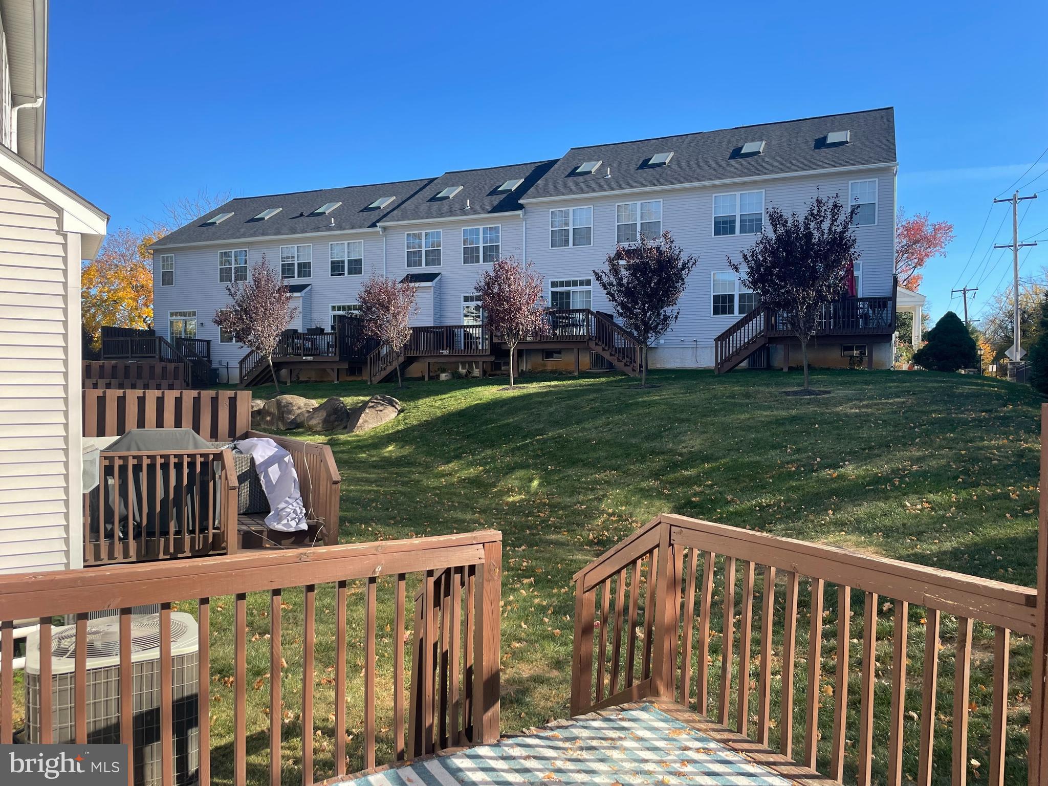 BRADFORD POINTE - Residential Lease