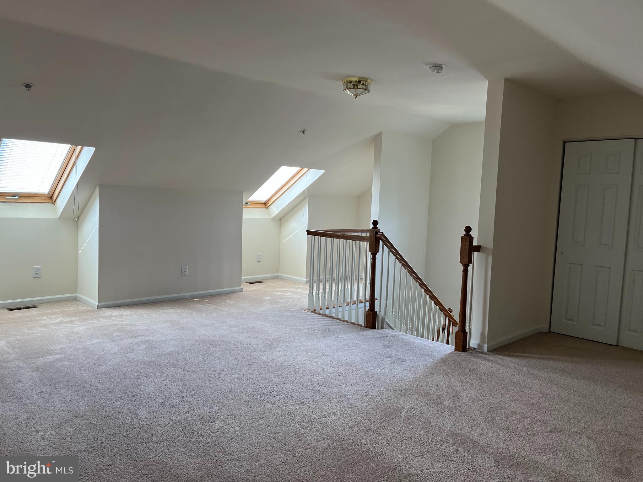 BRADFORD POINTE - Residential Lease