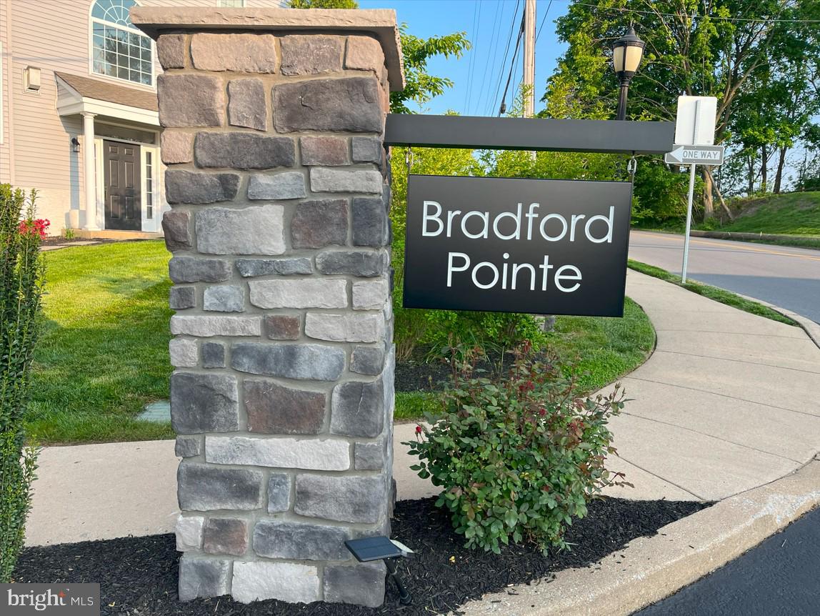 BRADFORD POINTE - Residential Lease