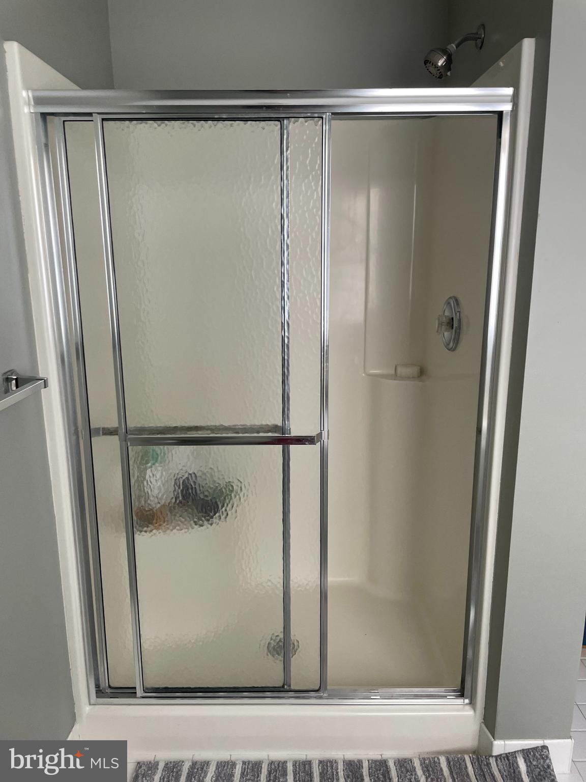 BRADFORD POINTE - Residential Lease