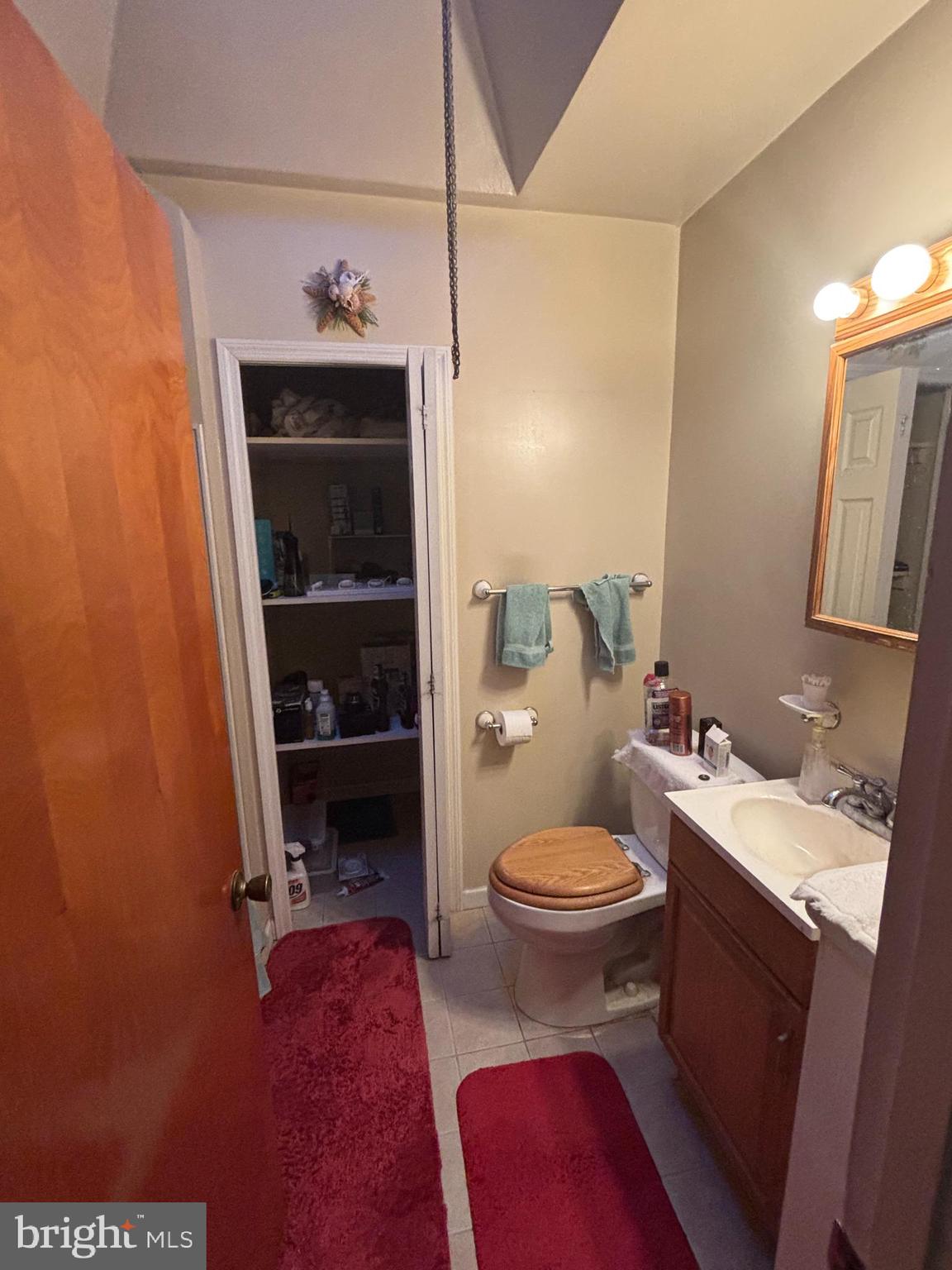 MAYFAIR - Residential